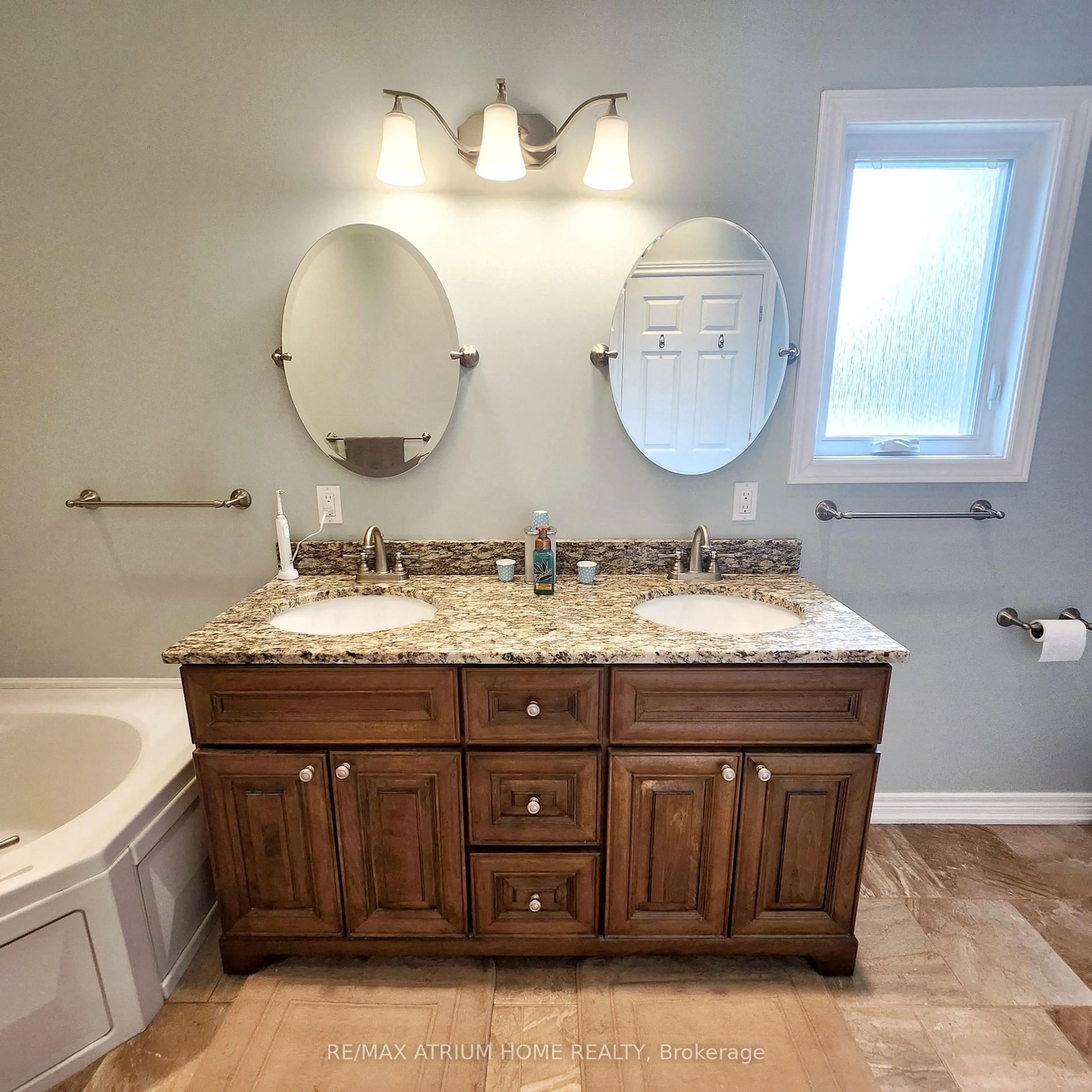 Contemporary bathroom, ceramic/tile floor for 825 Southview Dr, Otonabee-South Monaghan Ontario K0L 1B0