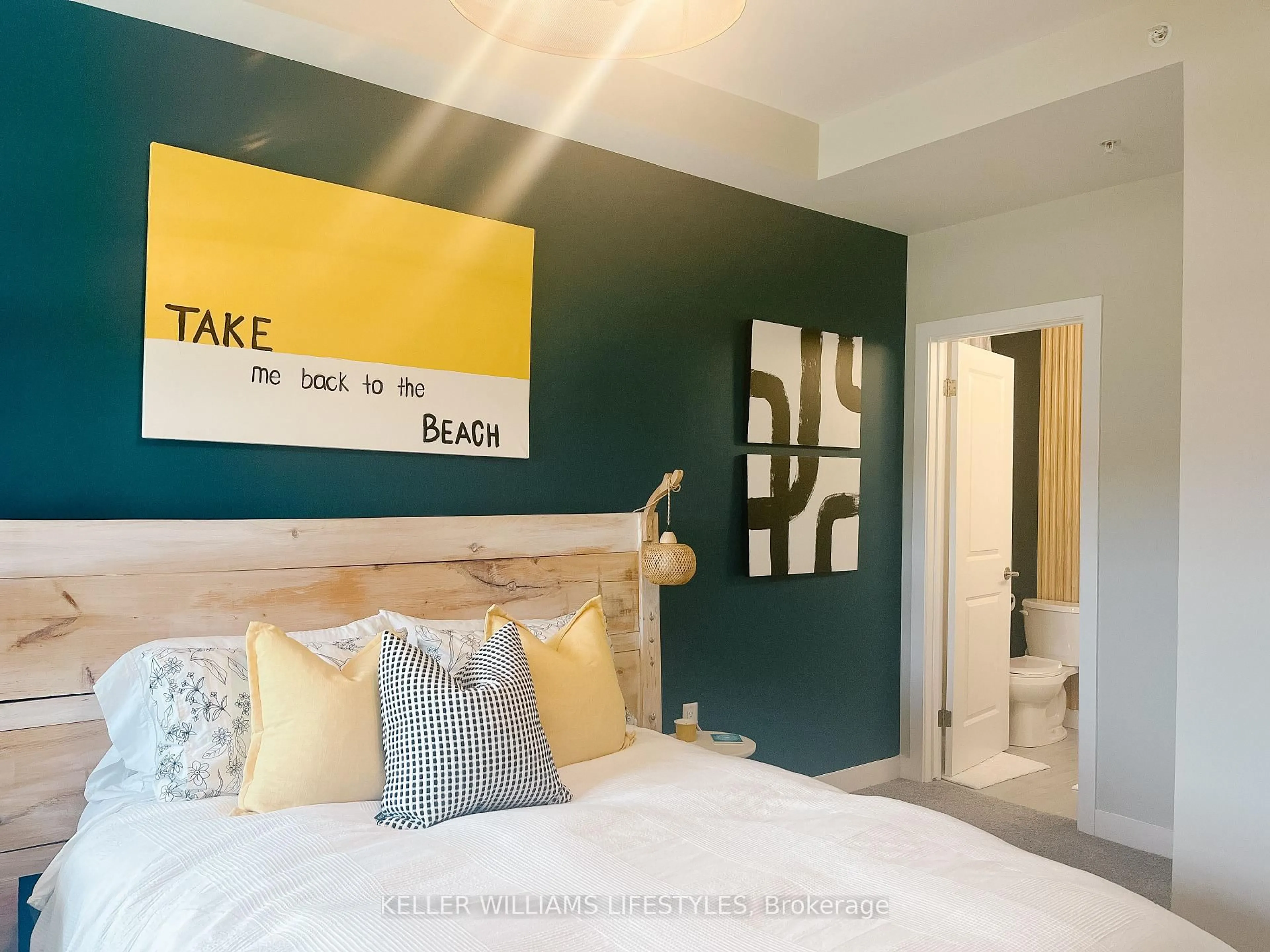 Bedroom with bed, unknown for 100 The Promenade St #108, Central Elgin Ontario N5L 0B7