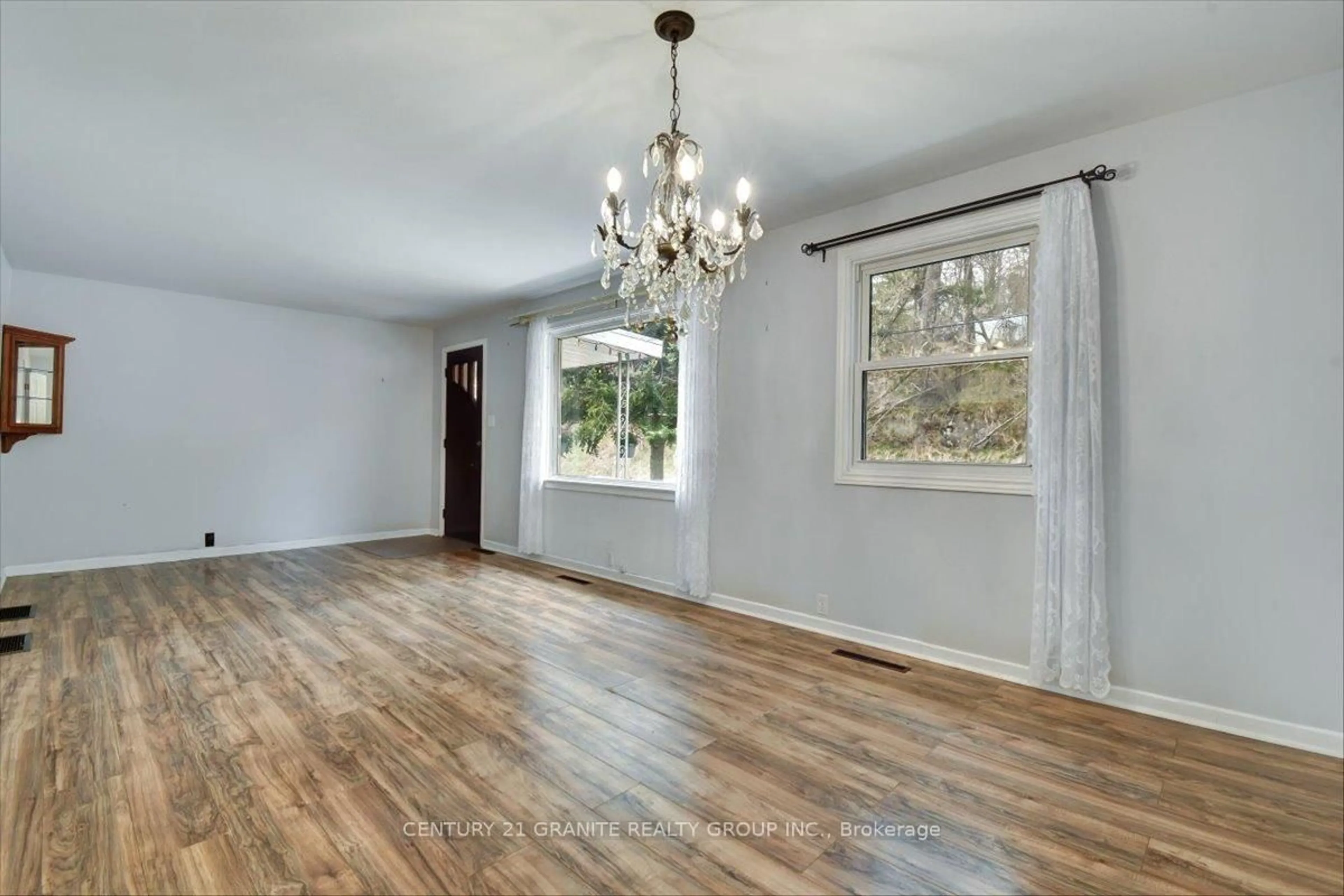 A pic of a room for 7 Faraday St, Bancroft Ontario K0L 1C0