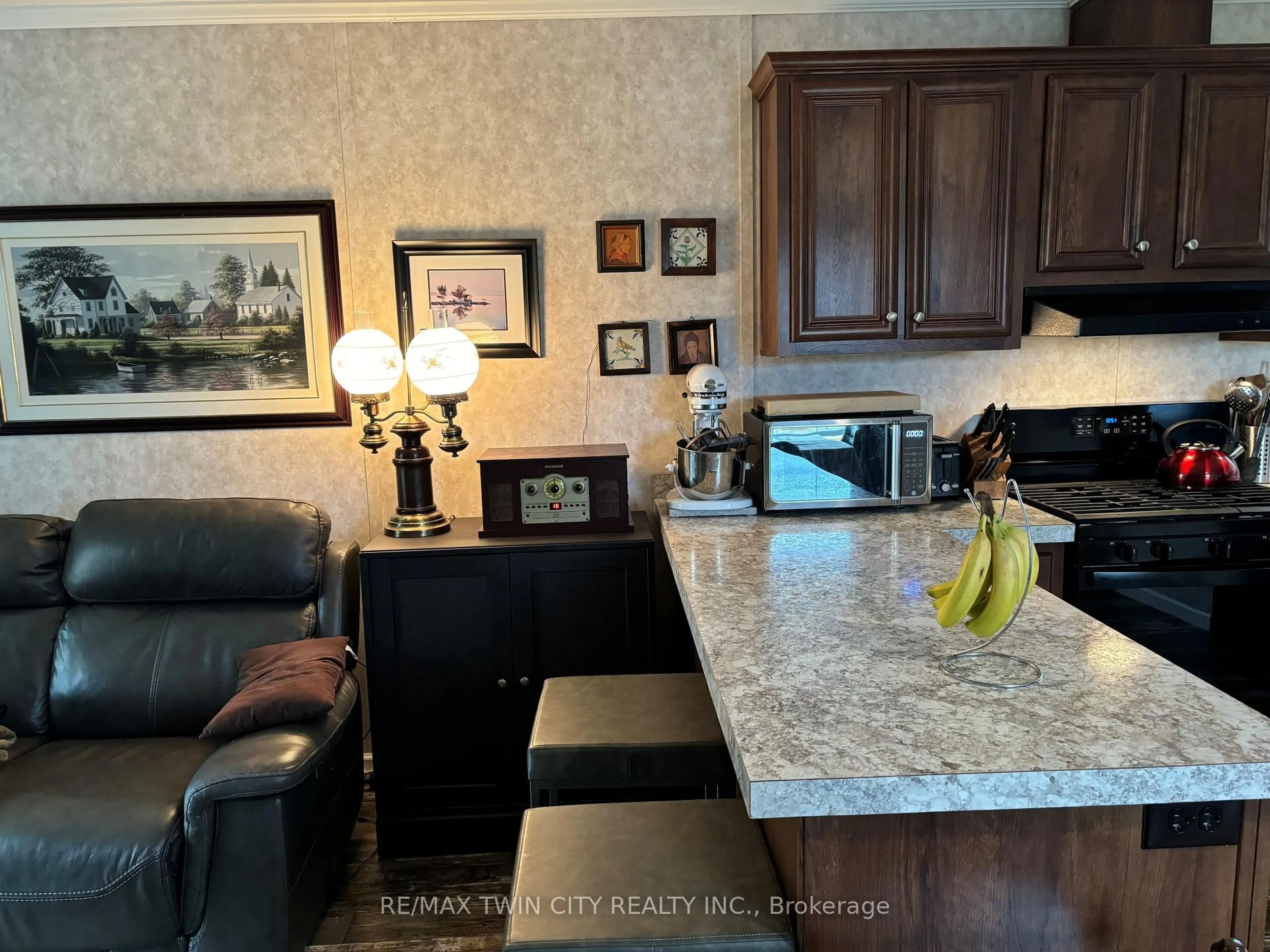 Open concept kitchen, unknown for 1085 10th Concession Rd #91, Hamilton Ontario N0B 2J0