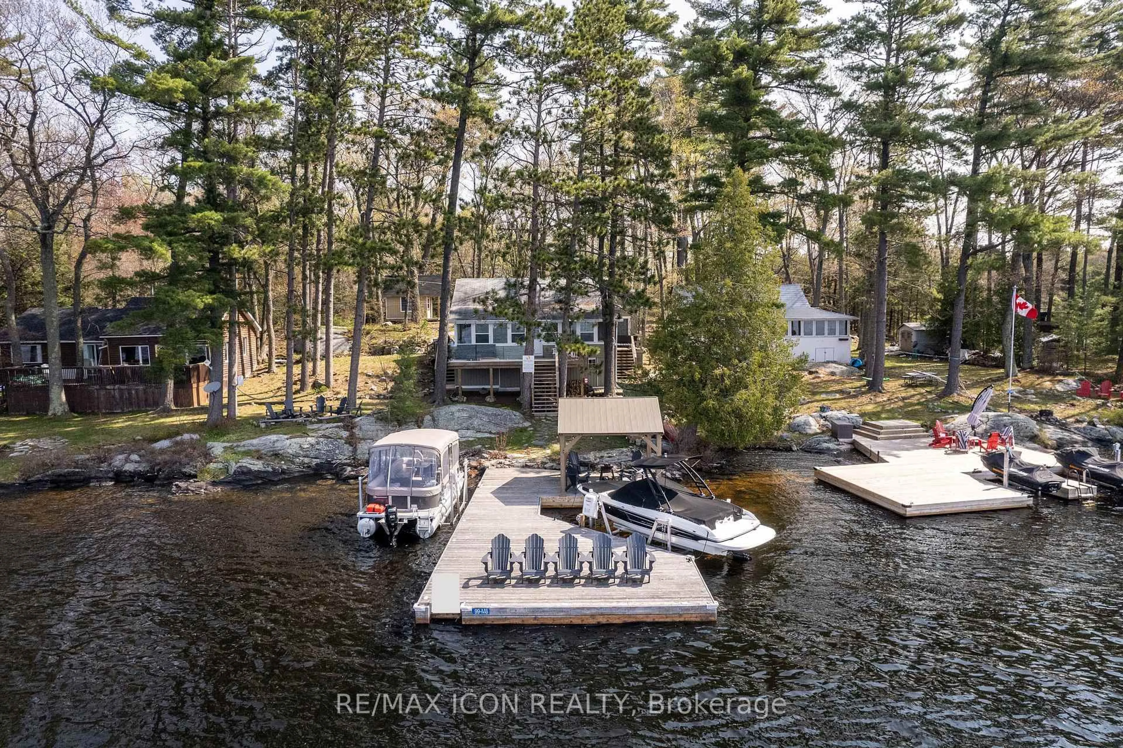 A pic from outside/outdoor area/front of a property/back of a property/a pic from drone, water/lake/river/ocean view for 99 Bala Park Island N/A, Muskoka Lakes Ontario P0C 1A0