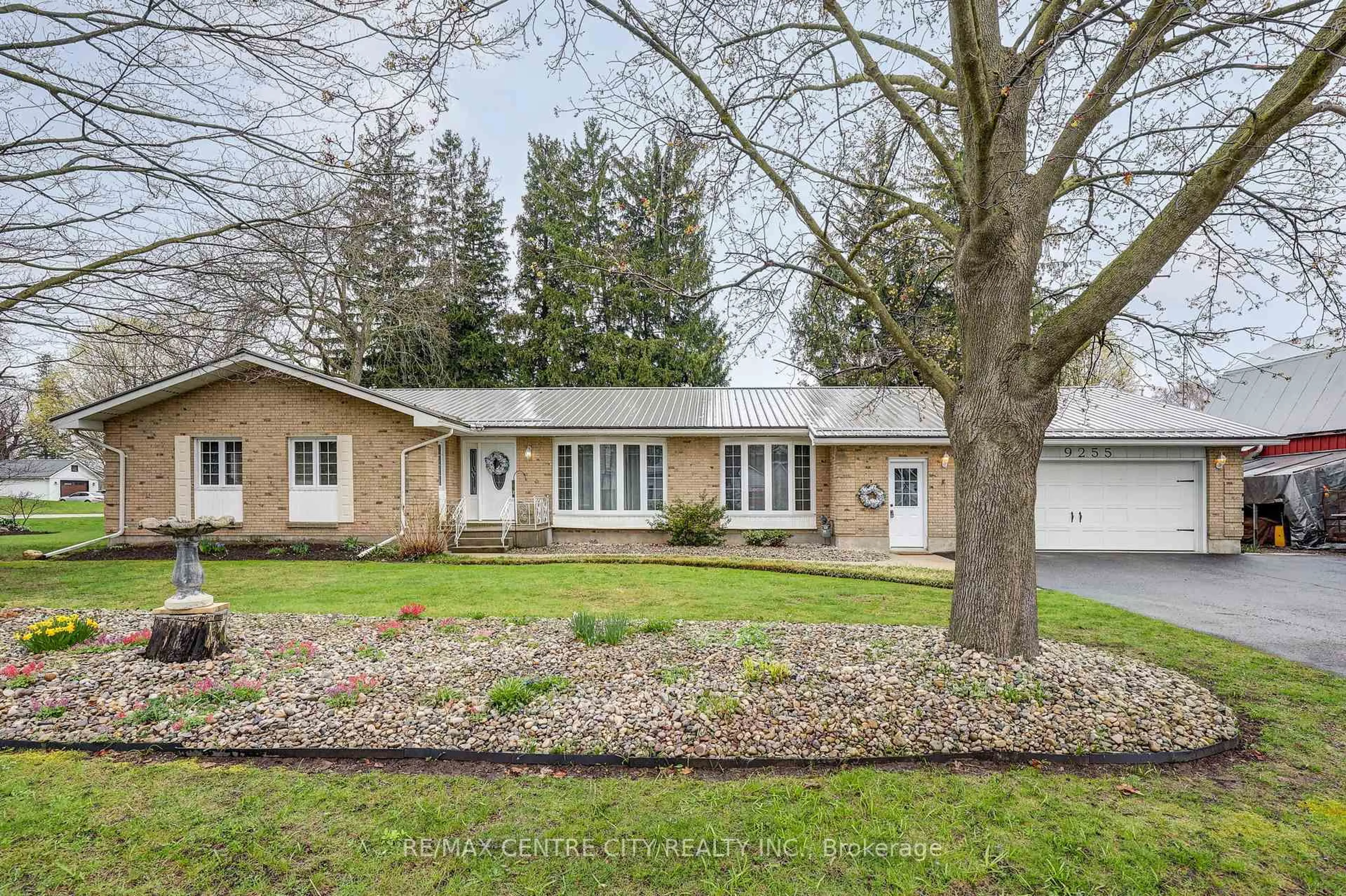 Unknown for 9255 West St, Bayham Ontario N0J 1Y0