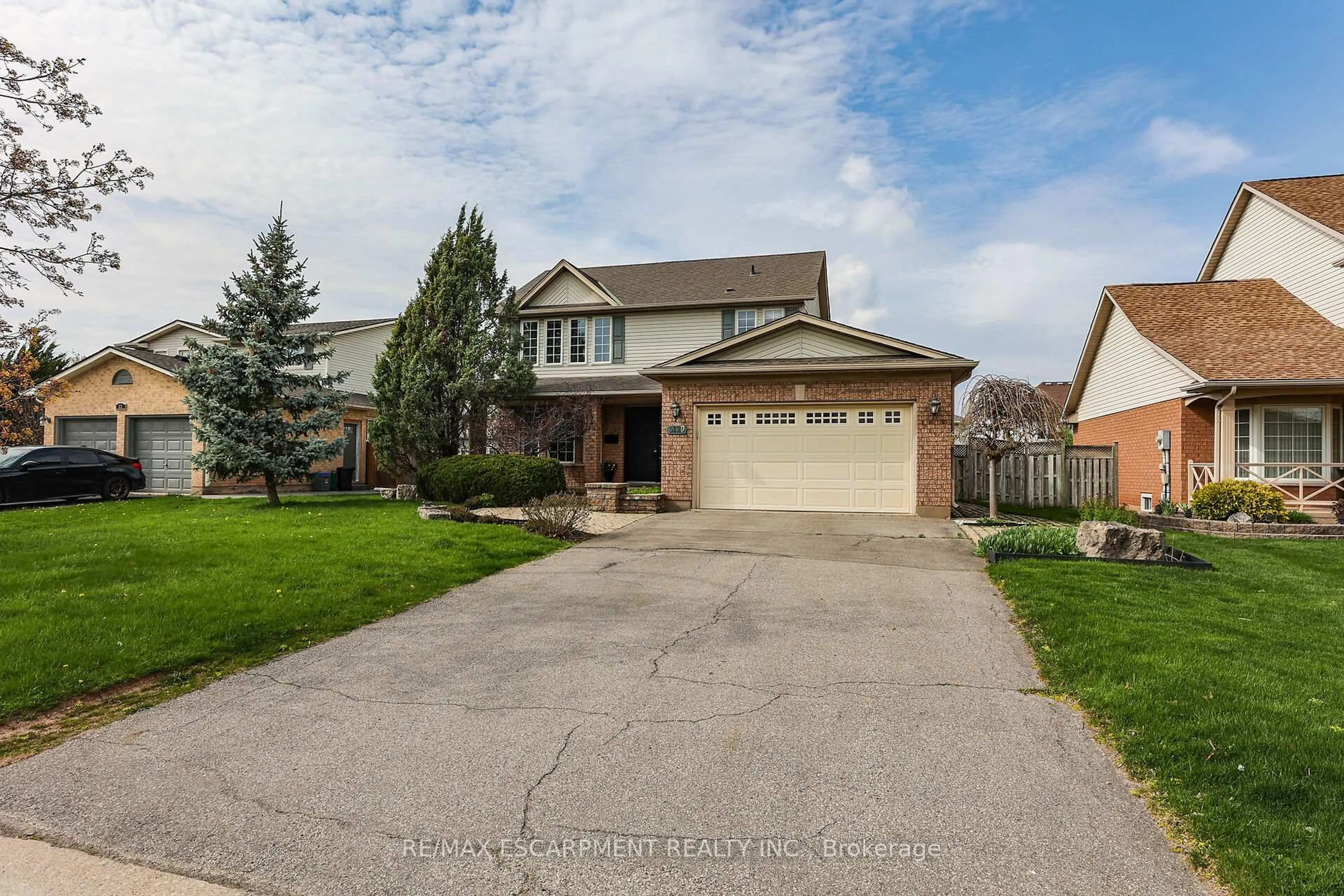 Unknown for 5129 Crimson King Way, Lincoln Ontario L3J 0J2
