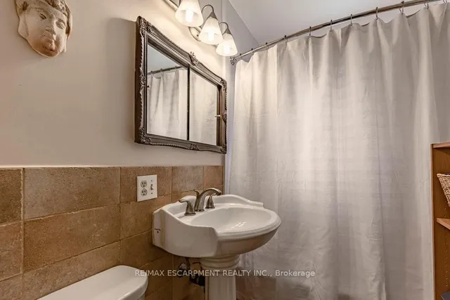 Additional property image - 14 Danbury St