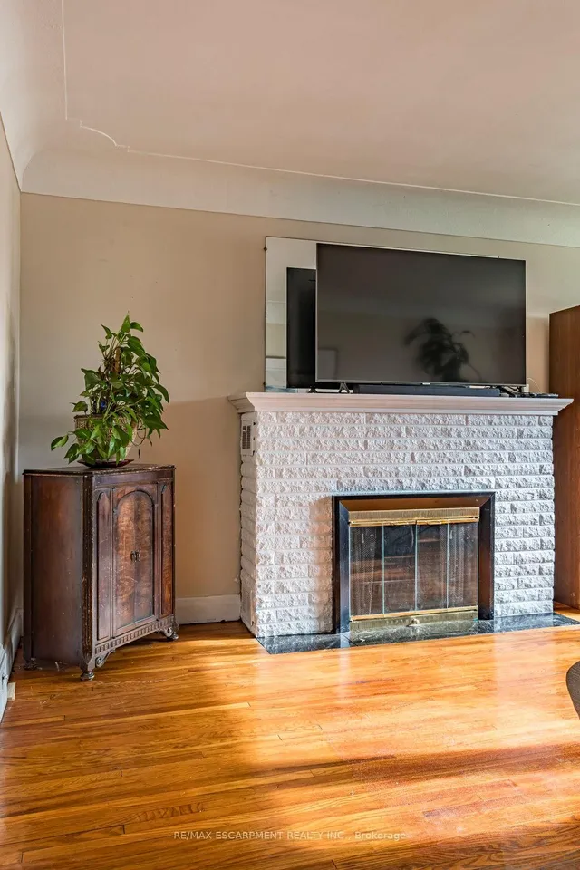 Additional property image - 14 Danbury St