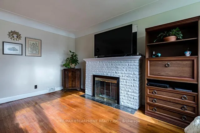 Additional property image - 14 Danbury St