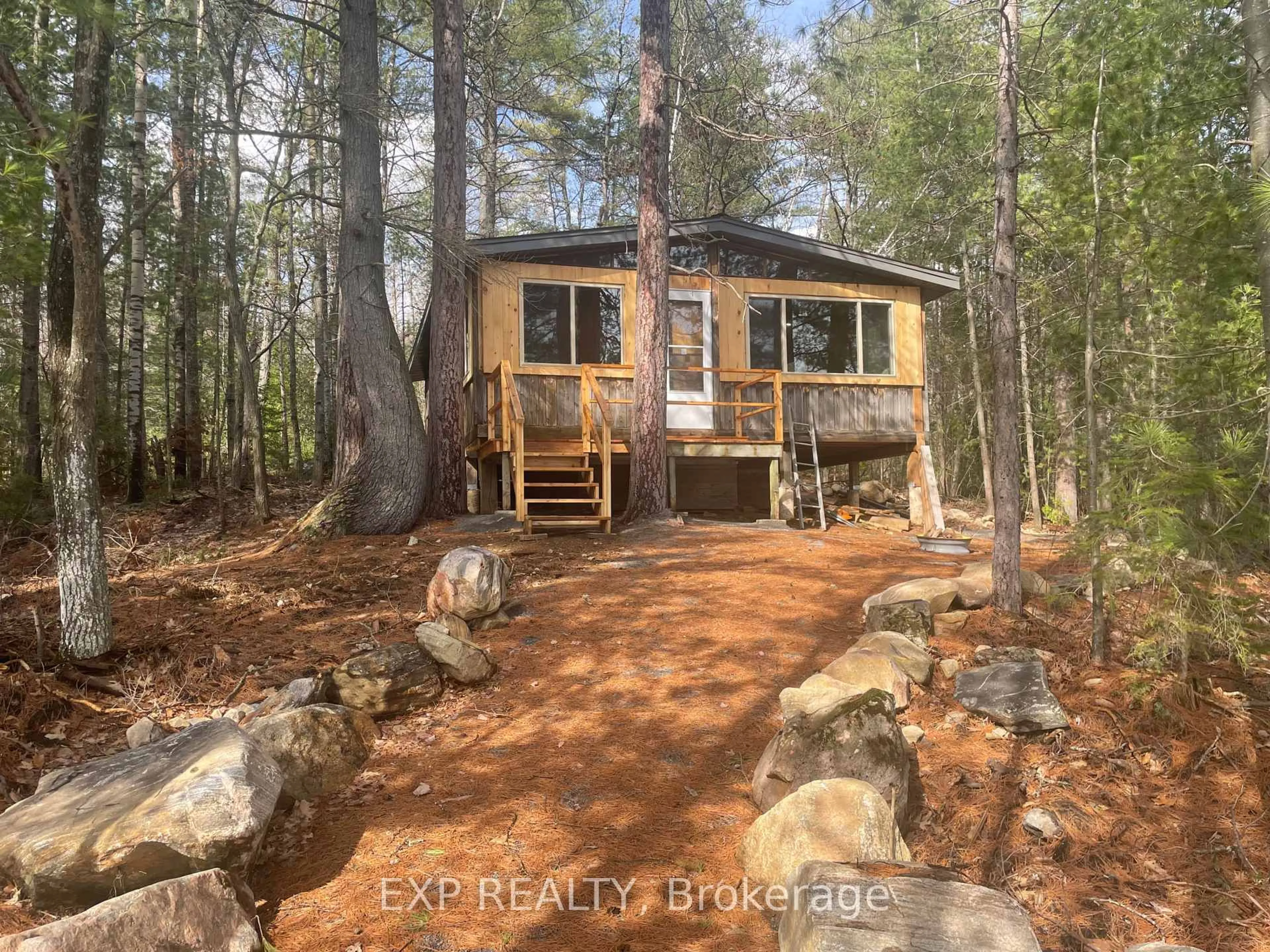 Unknown for 378 Spectacle Lake Rd, Barry's Bay Ontario K0J 1B0