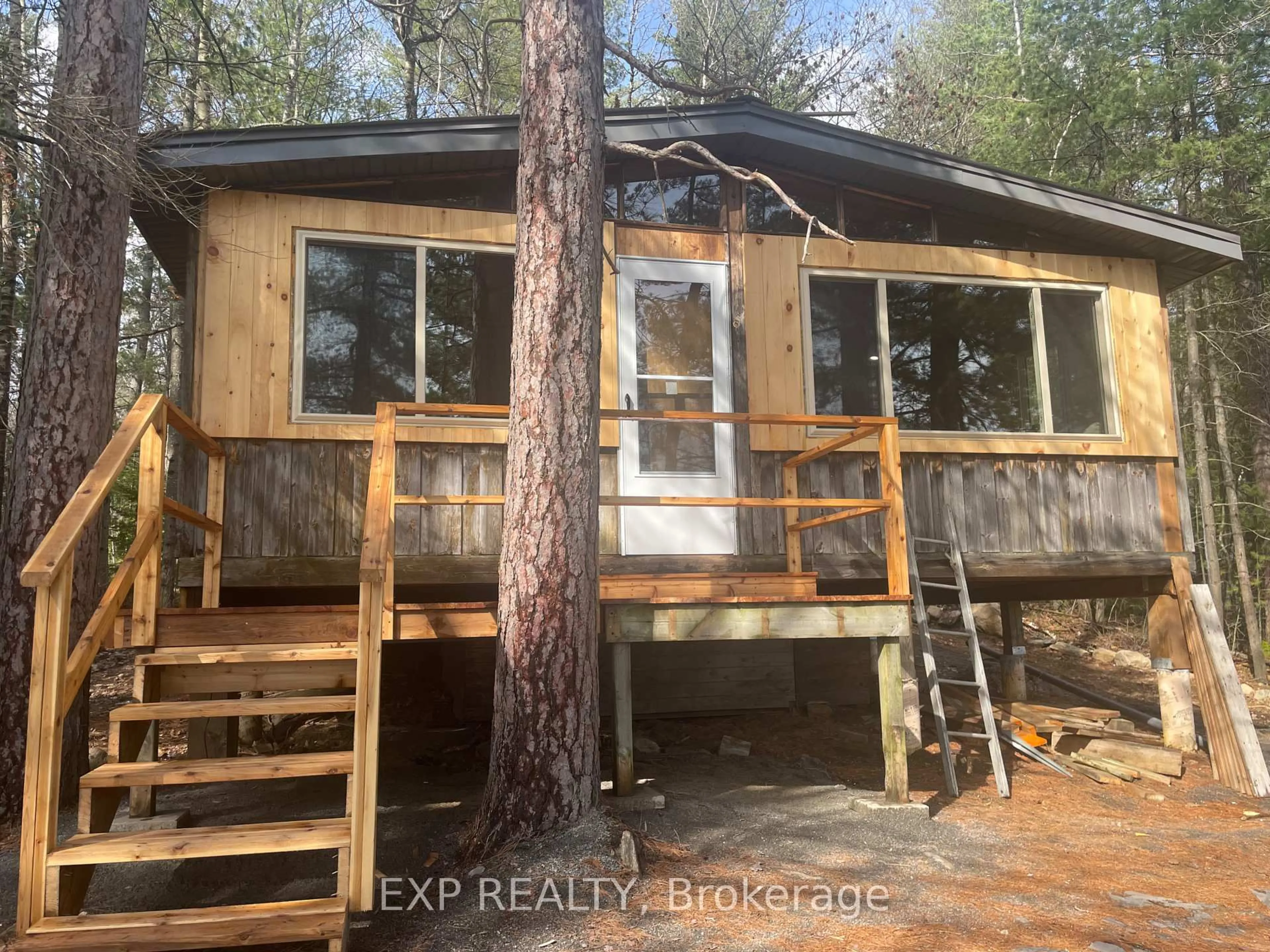 Unknown for 378 Spectacle Lake Rd, Barry's Bay Ontario K0J 1B0