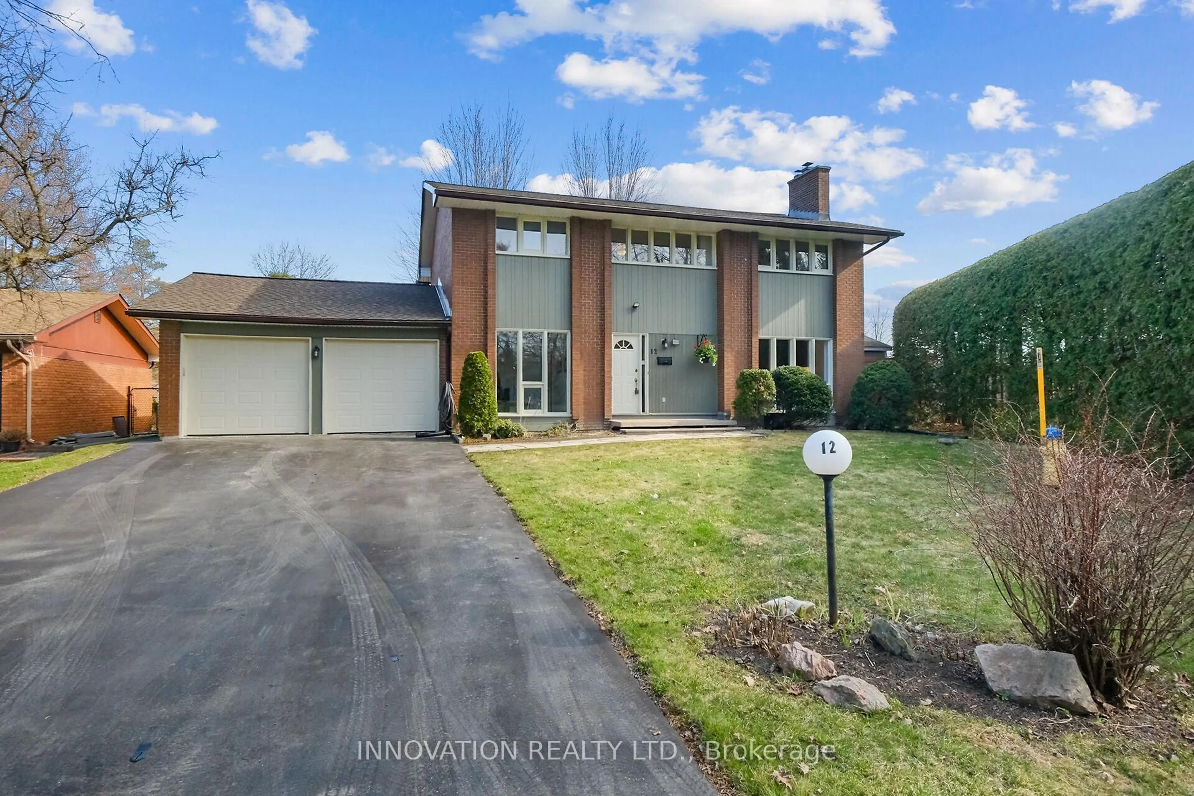 A pic from outside/outdoor area/front of a property/back of a property/a pic from drone, street for 12 Selwyn Cres, Ottawa Ontario K2K 1N8