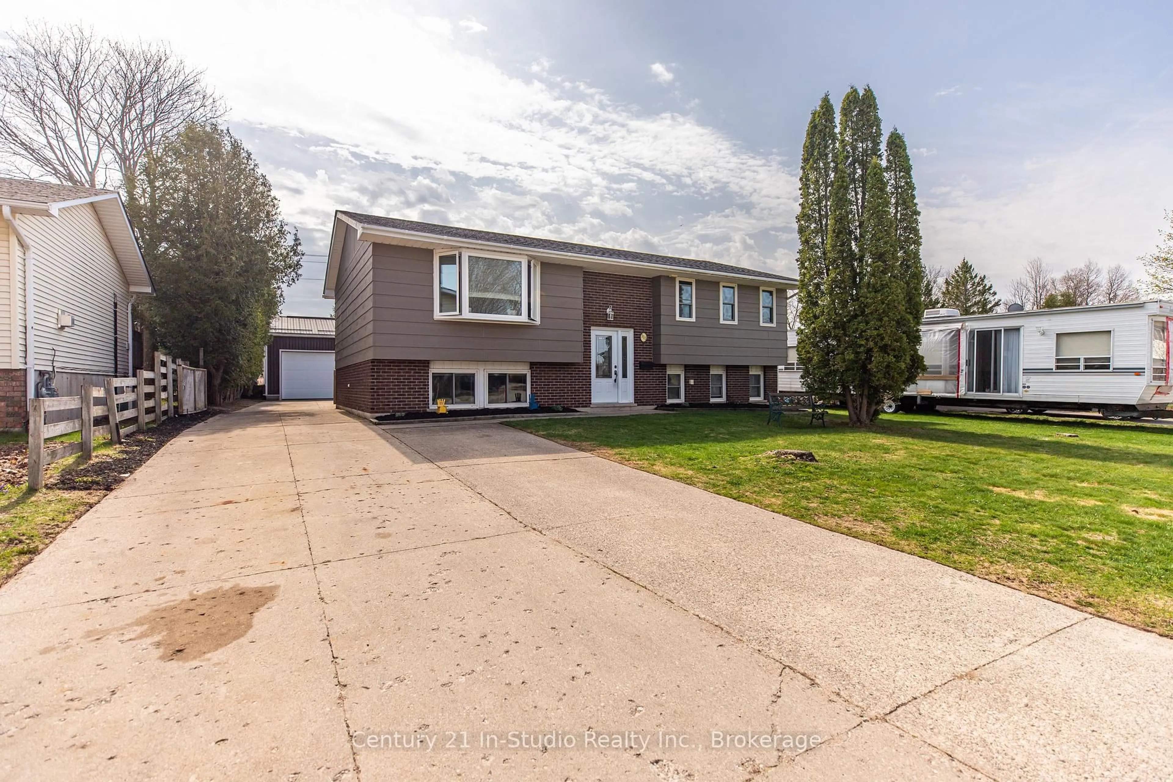 Home with vinyl exterior material, street for 311 Bricker St, Saugeen Shores Ontario N0H 2C1