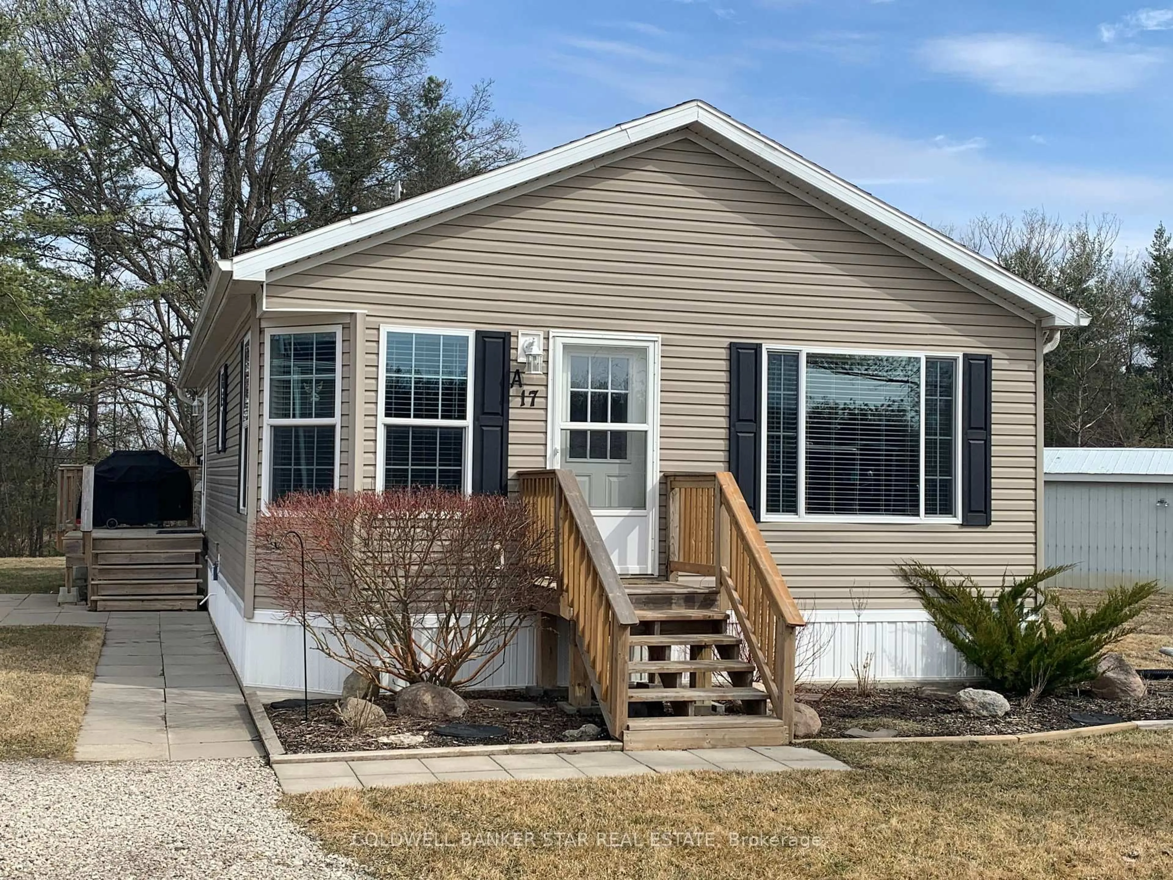 Home with vinyl exterior material, street for 4838 Switzer Dr #A17, Southwest Middlesex Ontario N0L 1A0
