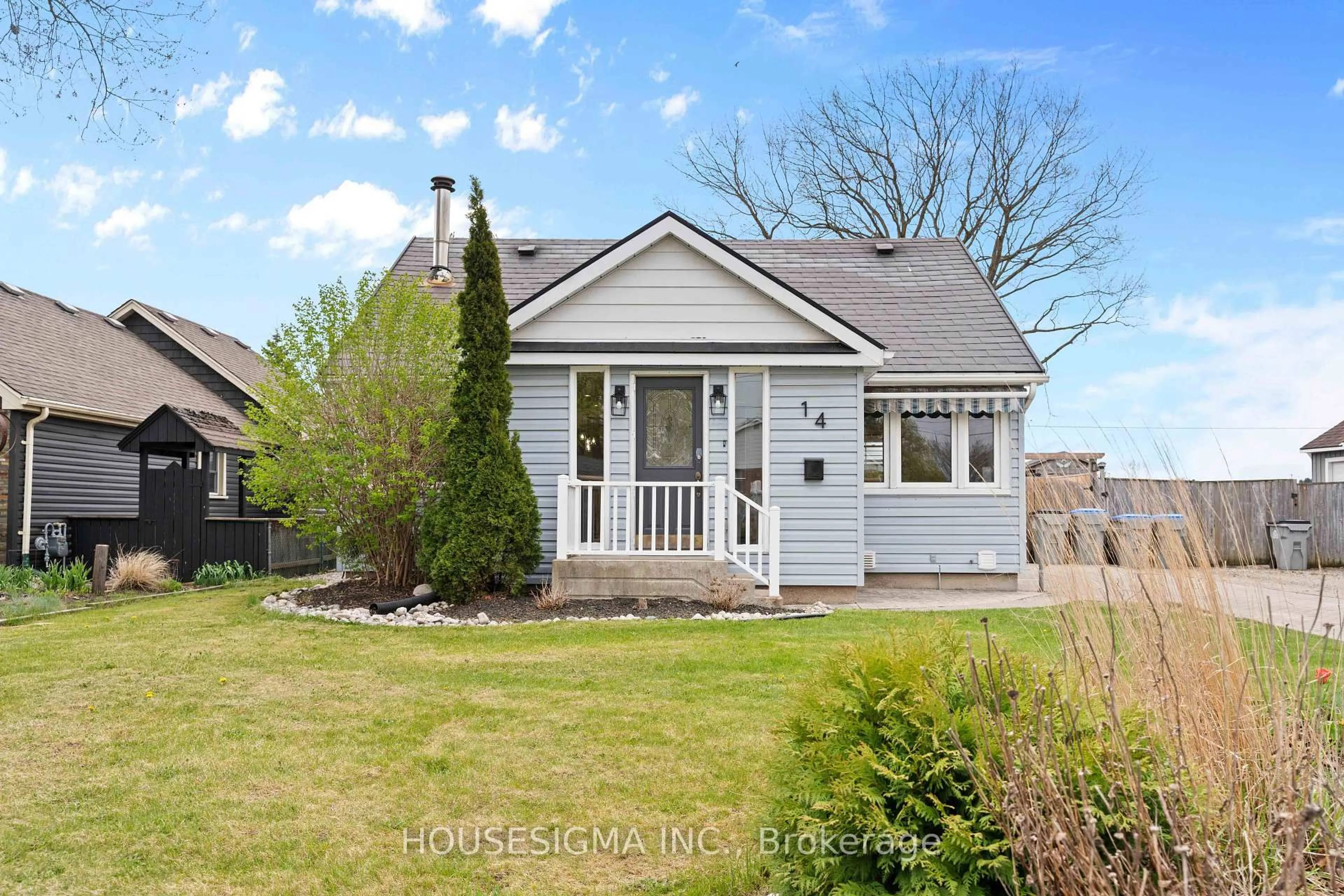 Home with vinyl exterior material, street for 14 Carroll St, Strathroy Caradoc Ontario N7G 1A8