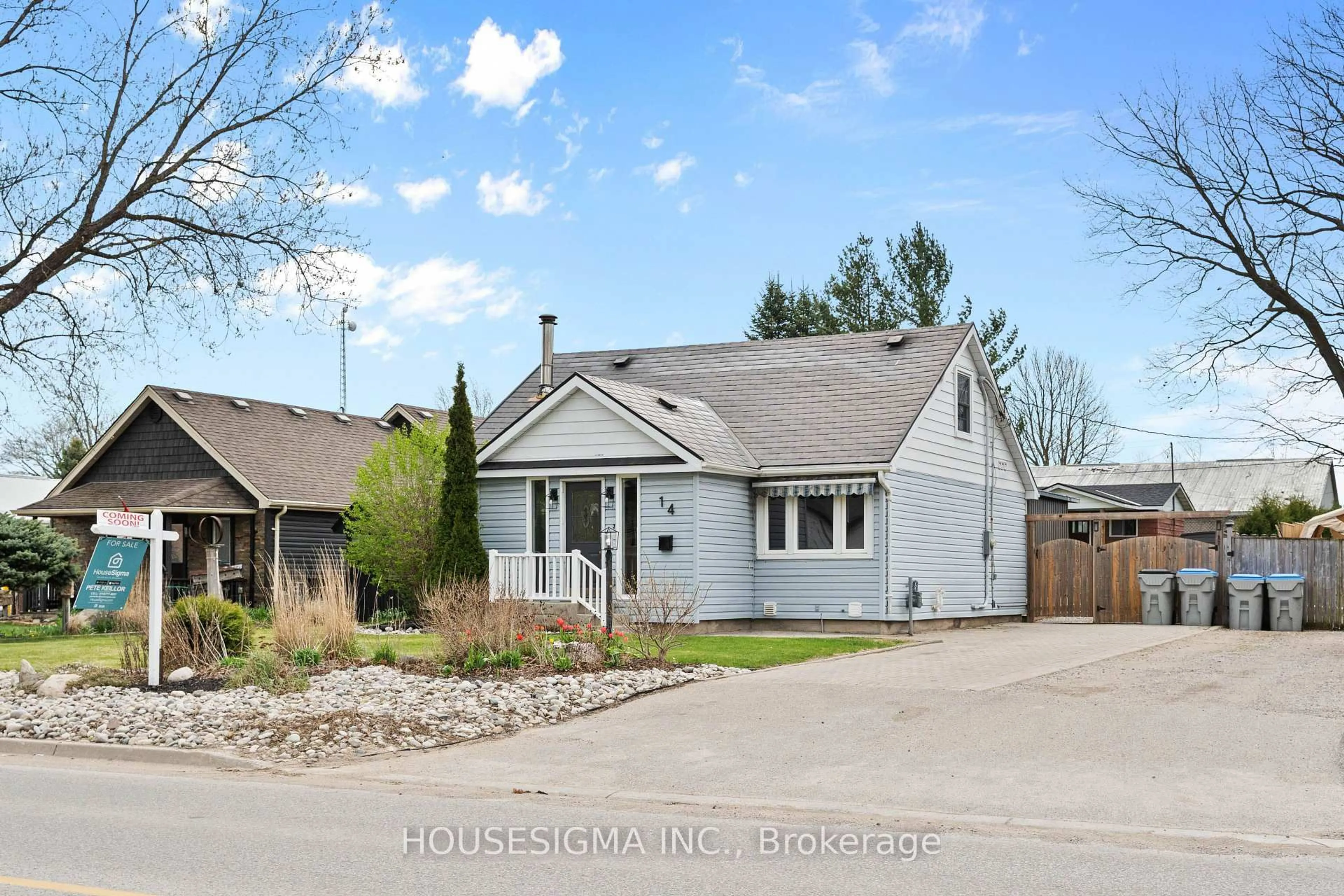 Unknown for 14 Carroll St, Strathroy Caradoc Ontario N7G 1A8