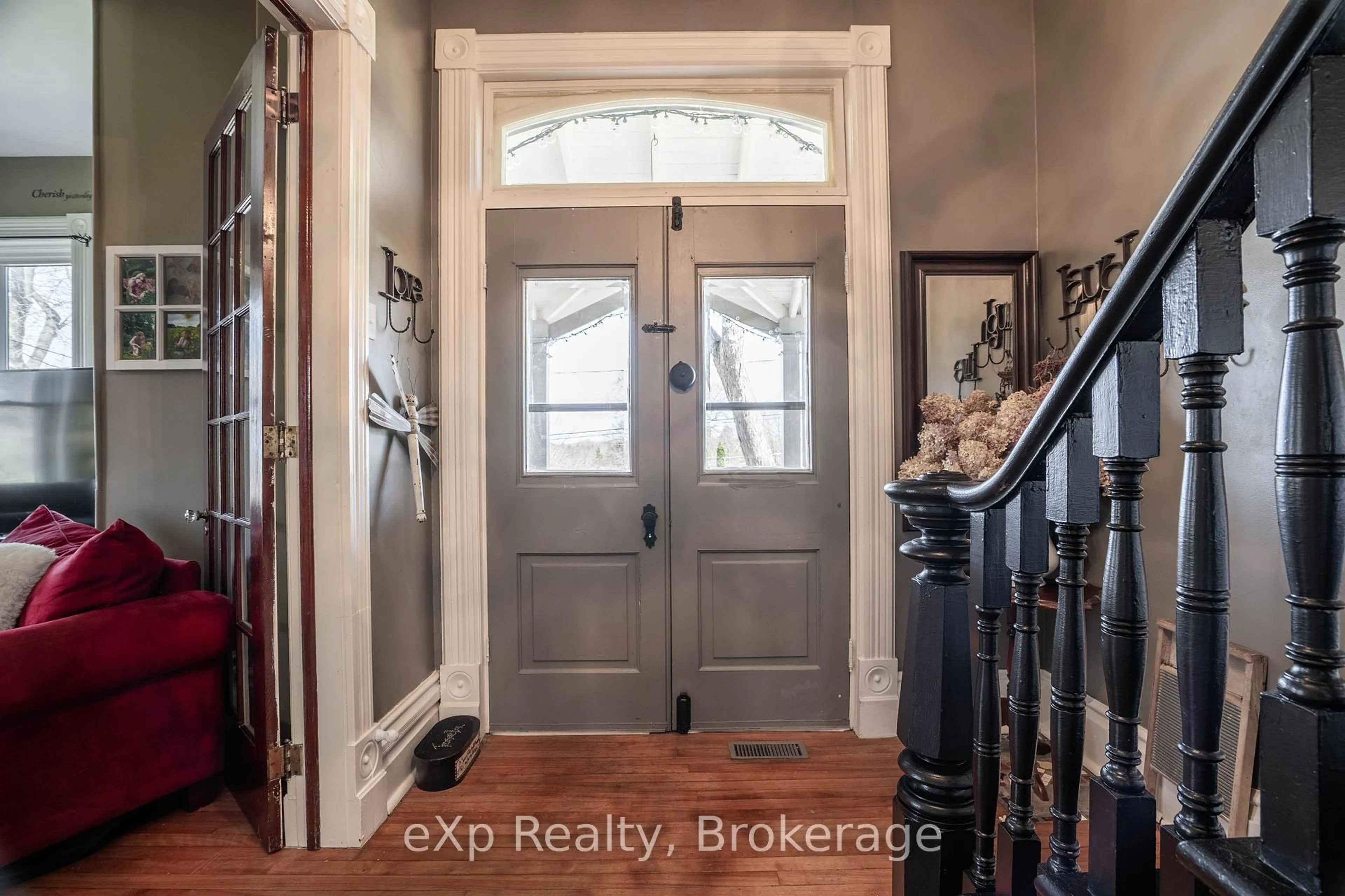 Indoor entryway for 352 Berford St, South Bruce Peninsula Ontario N0H 2T0