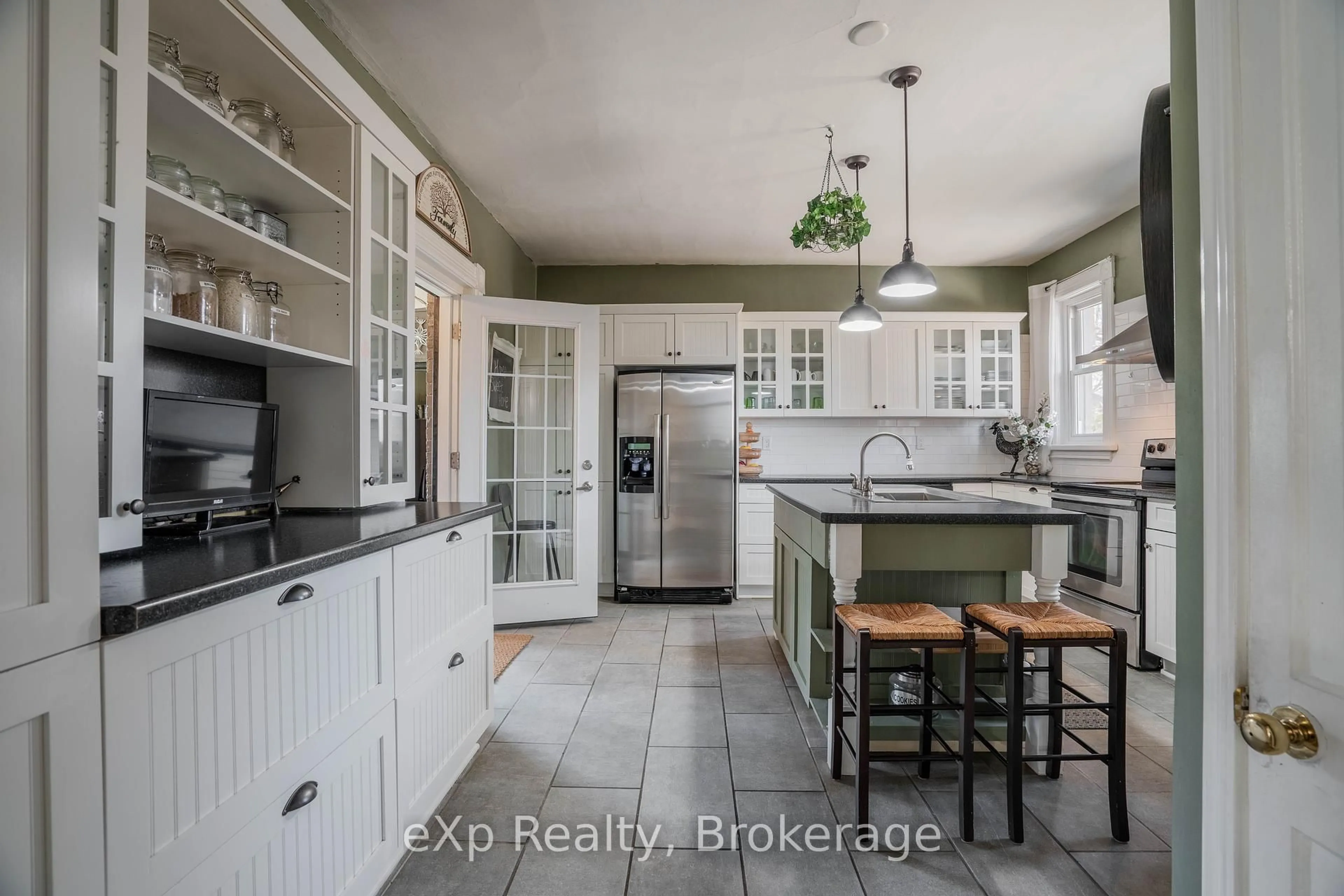 Open concept kitchen, ceramic/tile floor for 352 Berford St, South Bruce Peninsula Ontario N0H 2T0