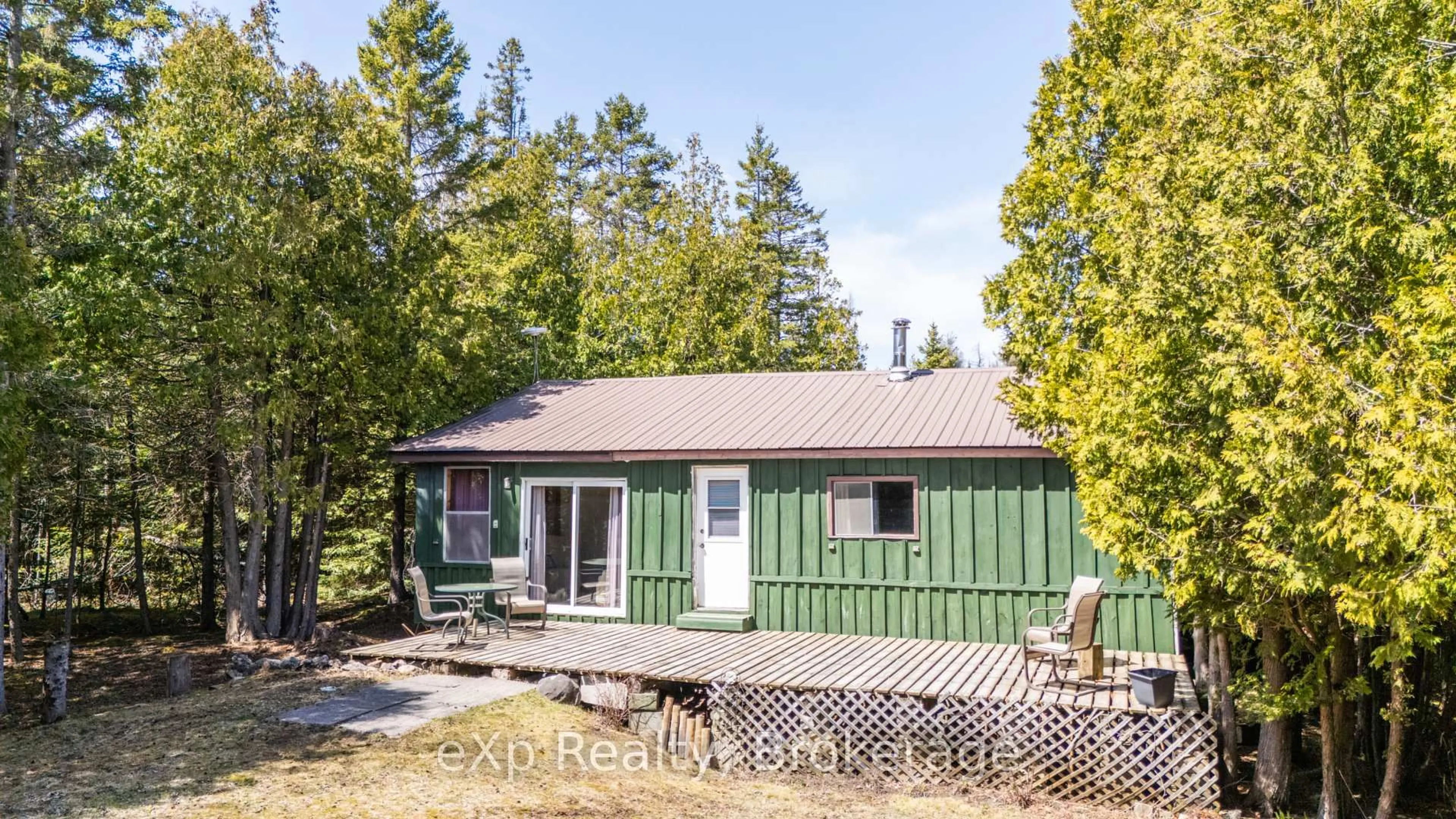 Shed for 45 BAYWATCH Dr, Northern Bruce Peninsula Ontario N0H 2T0