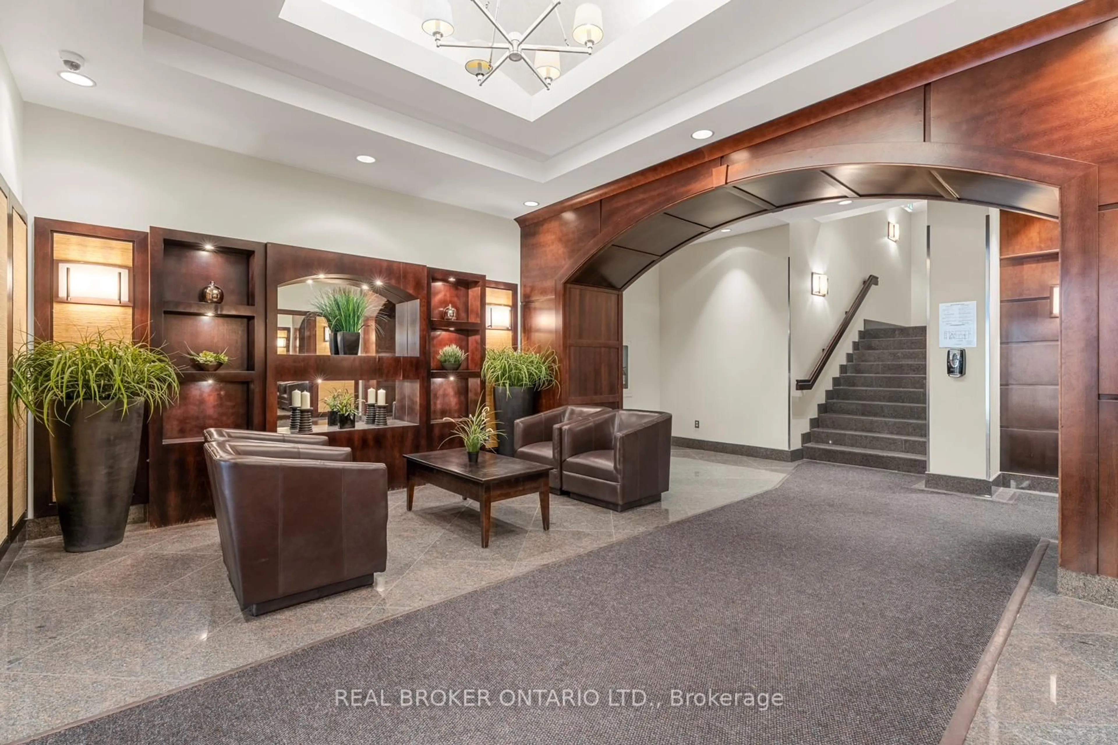 Lobby for 200 Besserer St #1207, Ottawa Ontario K1N 0A7