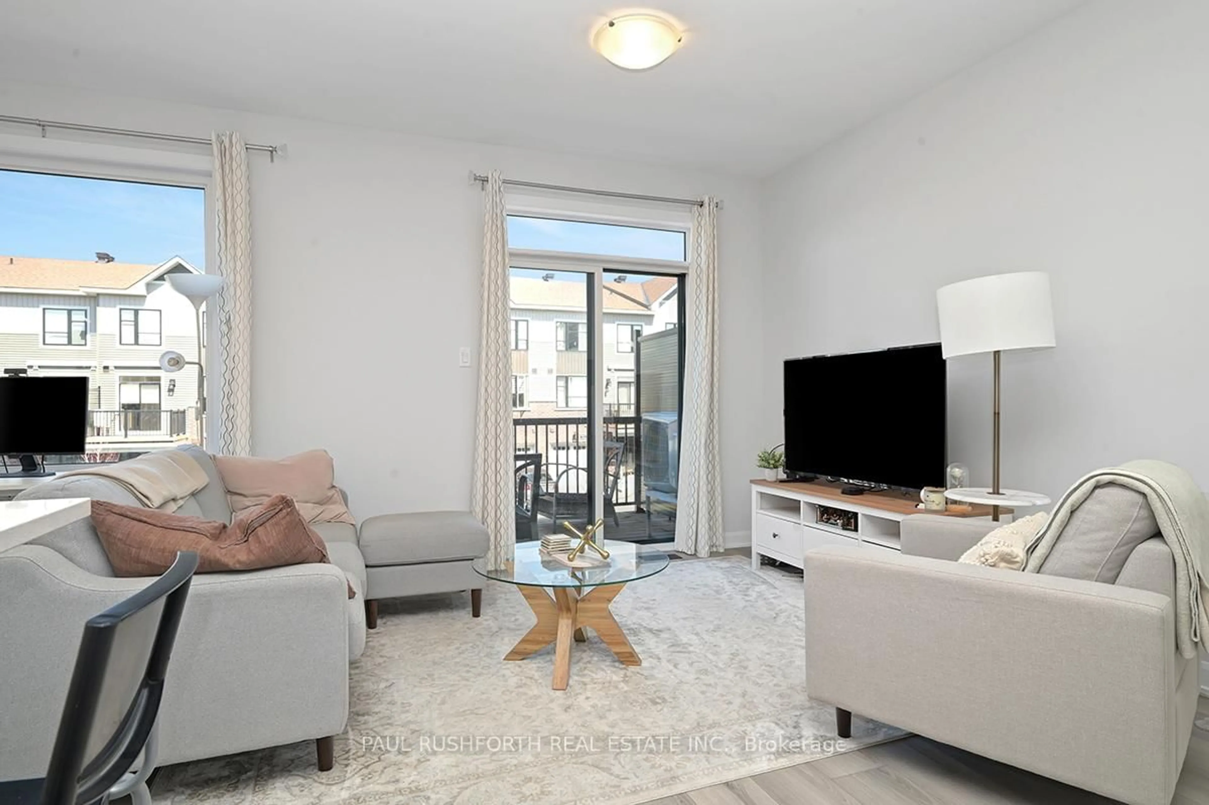 Living room with furniture, unknown for 706 Lurgan Way, Ottawa Ontario K4M 0J3