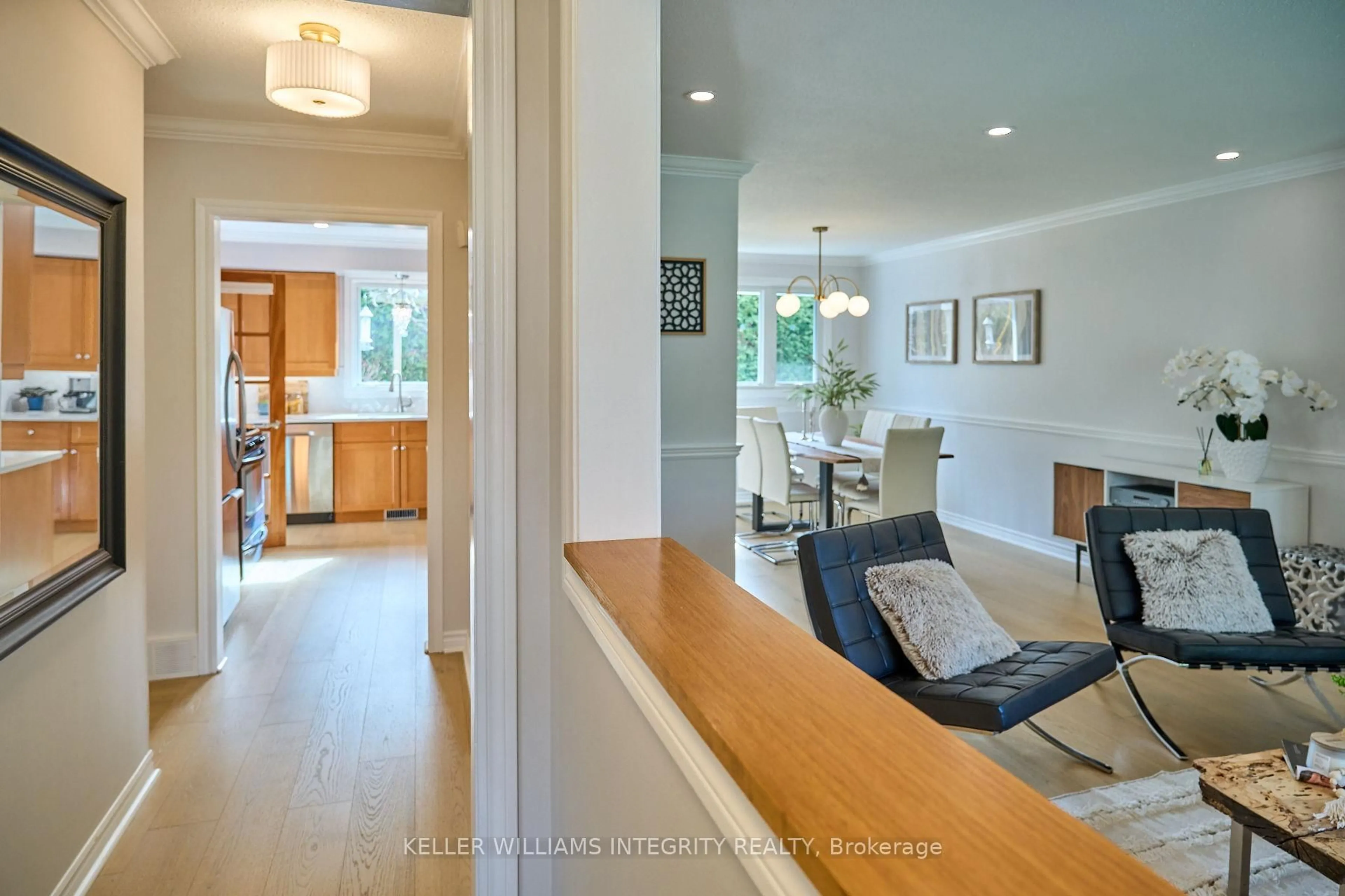 Unknown for 2116 Fillmore Cres, Ottawa Ontario K1J 6A4