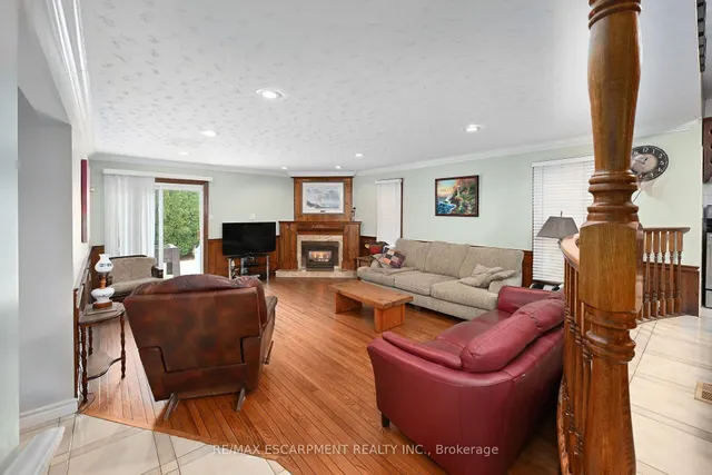 Additional property image - 7 Osgoode Crt