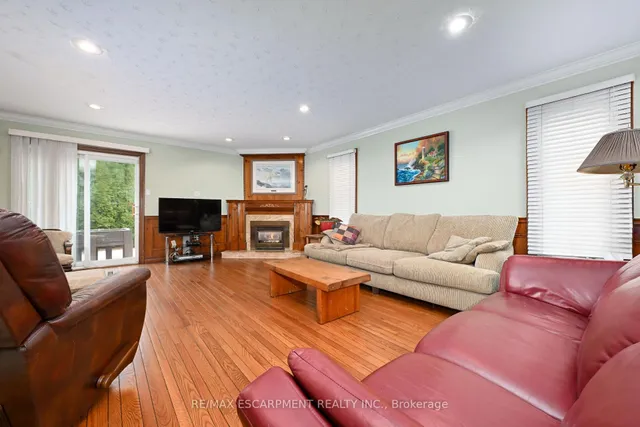 Additional property image - 7 Osgoode Crt