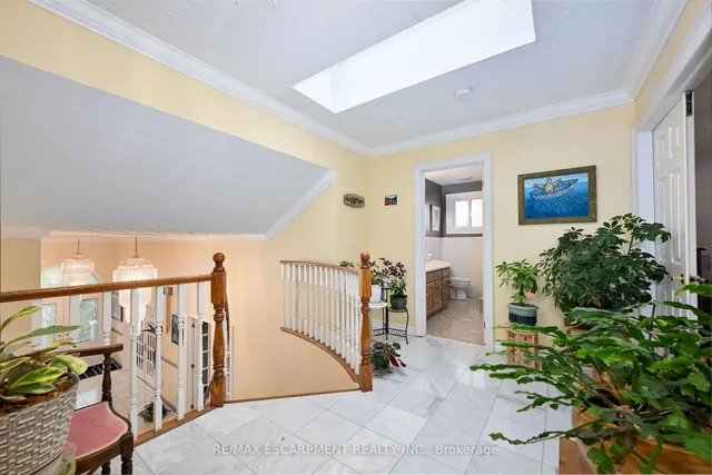 Additional property image - 7 Osgoode Crt