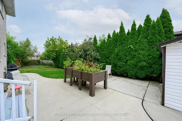Additional property image - 7 Osgoode Crt