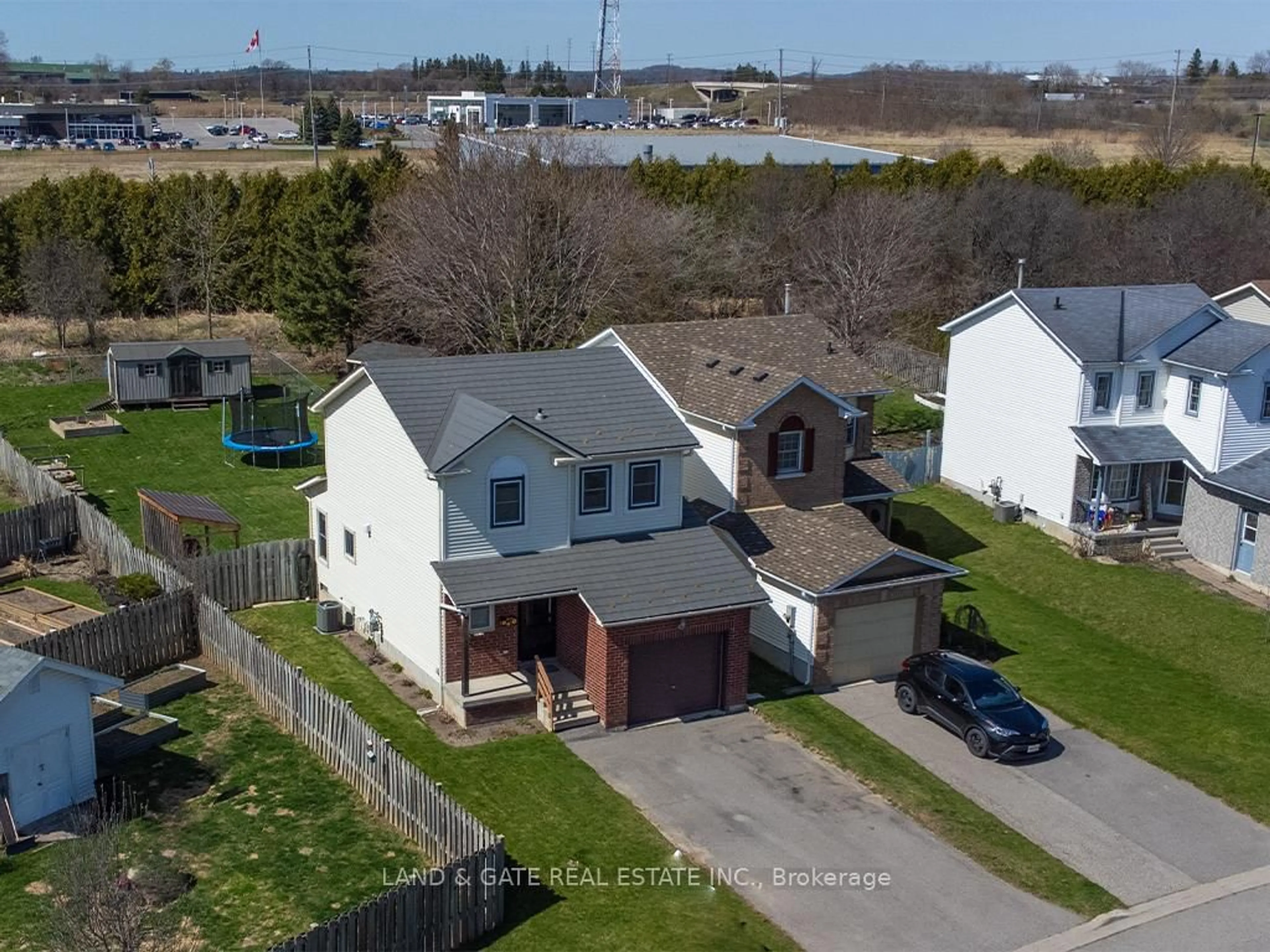 A pic from outside/outdoor area/front of a property/back of a property/a pic from drone, water/lake/river/ocean view for 34 Burnham Blvd, Port Hope Ontario L1A 4H5