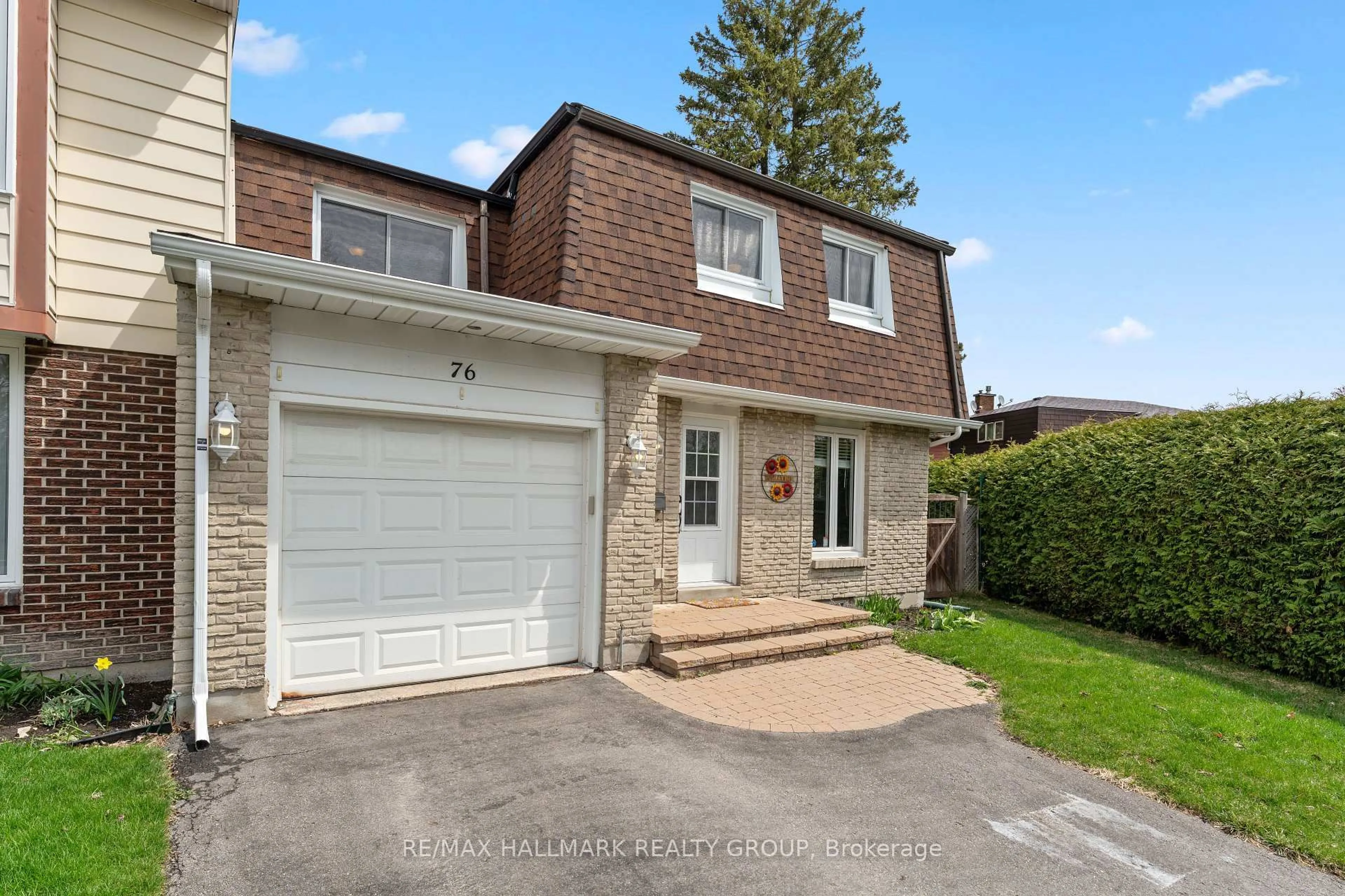 Unknown for 76 Valewood Cres, Ottawa Ontario K1B 4E8