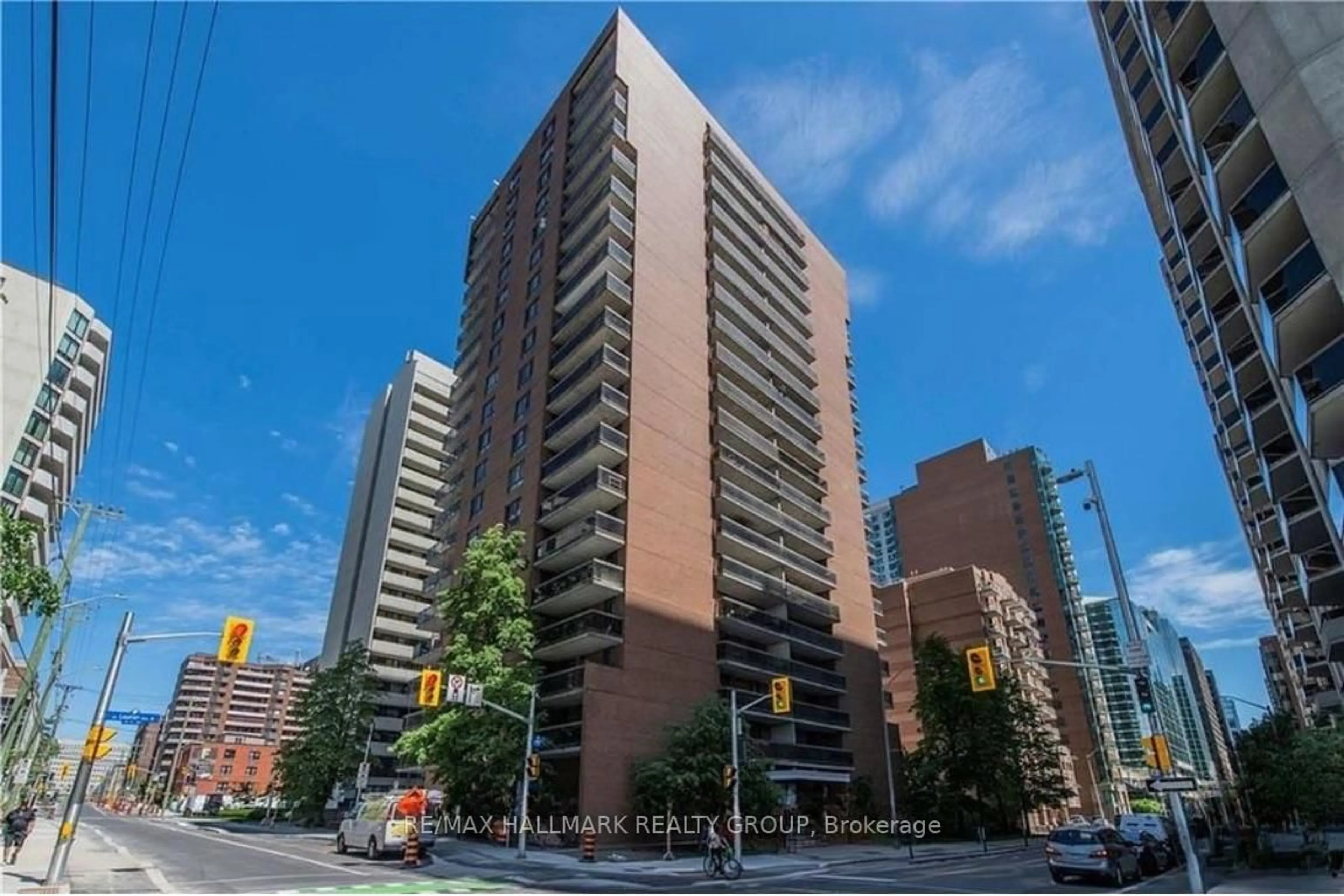 Unknown for 475 Laurier Ave #1006, Ottawa Ontario K1R 7X1