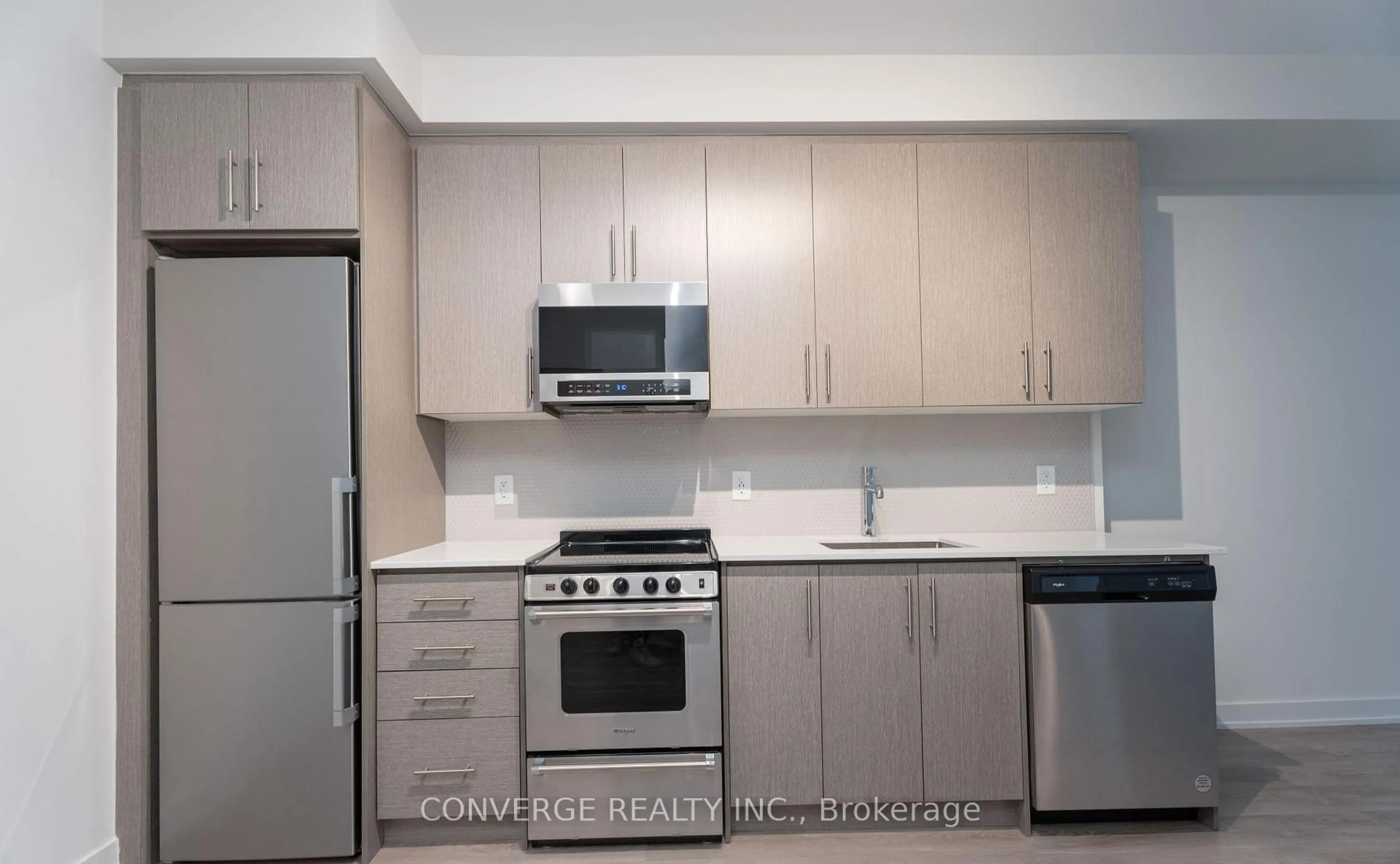 Standard kitchen, unknown for 212 King William St #908, Hamilton Ontario L8R 0A7
