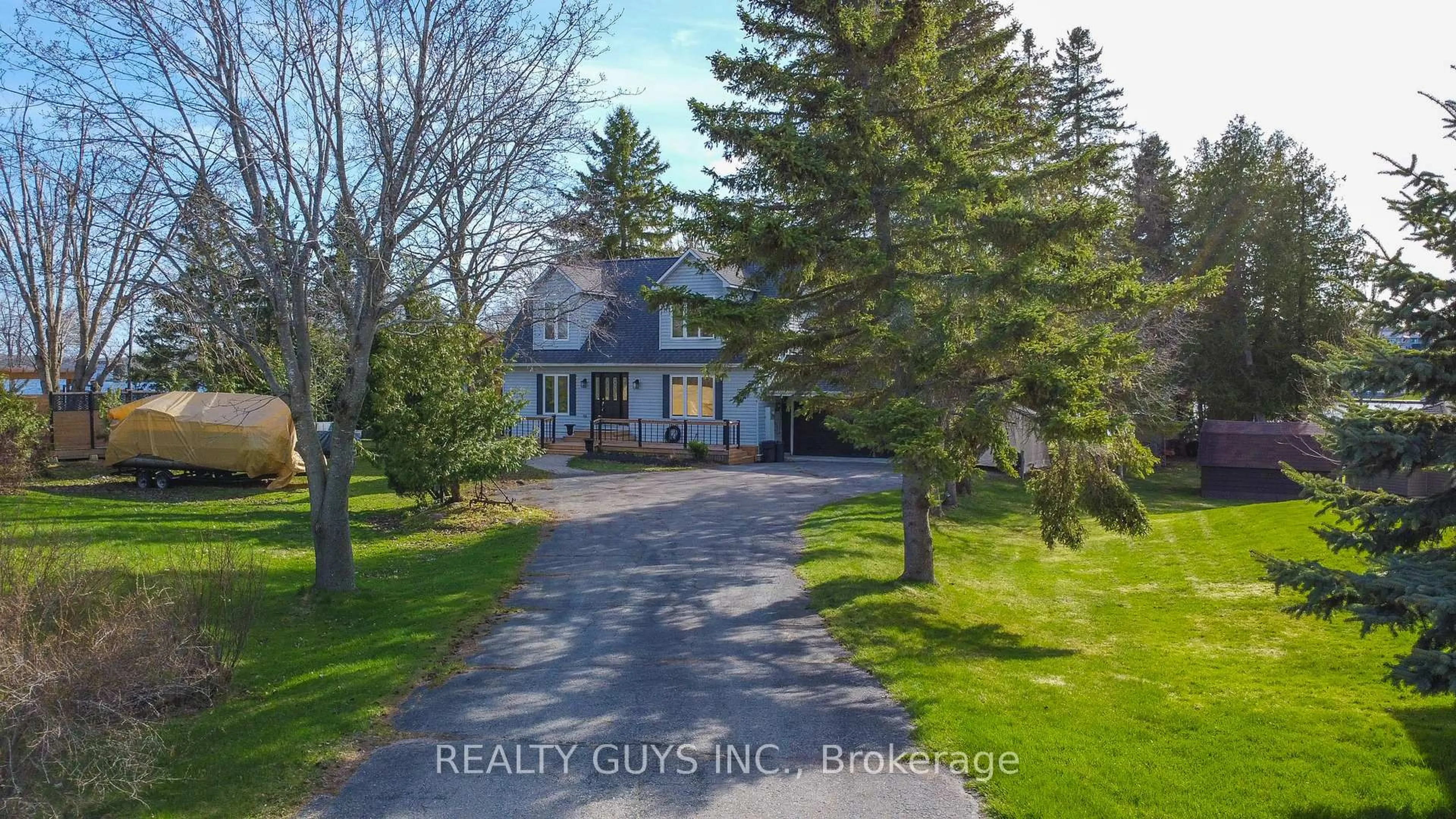 A pic from outside/outdoor area/front of a property/back of a property/a pic from drone, street for 867 Twomey Pl, Smith-Ennismore-Lakefield Ontario K0L 1T0