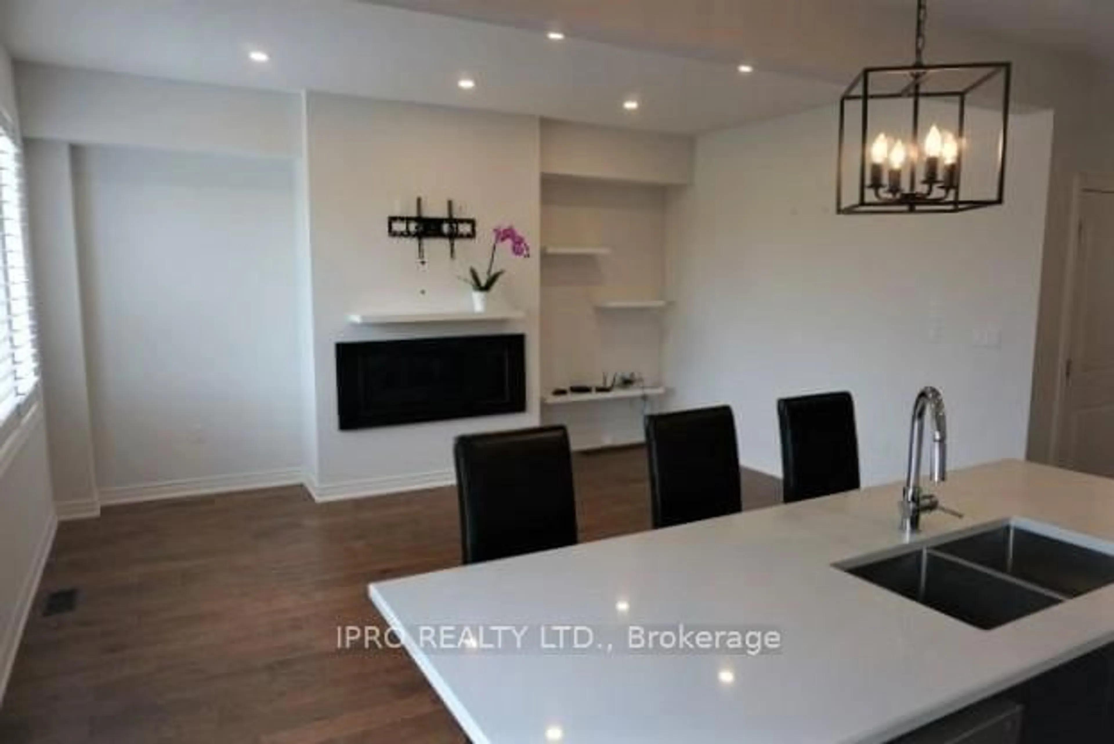 Unknown for 4297 East Ave #8, Lincoln Ontario L0R 1B6