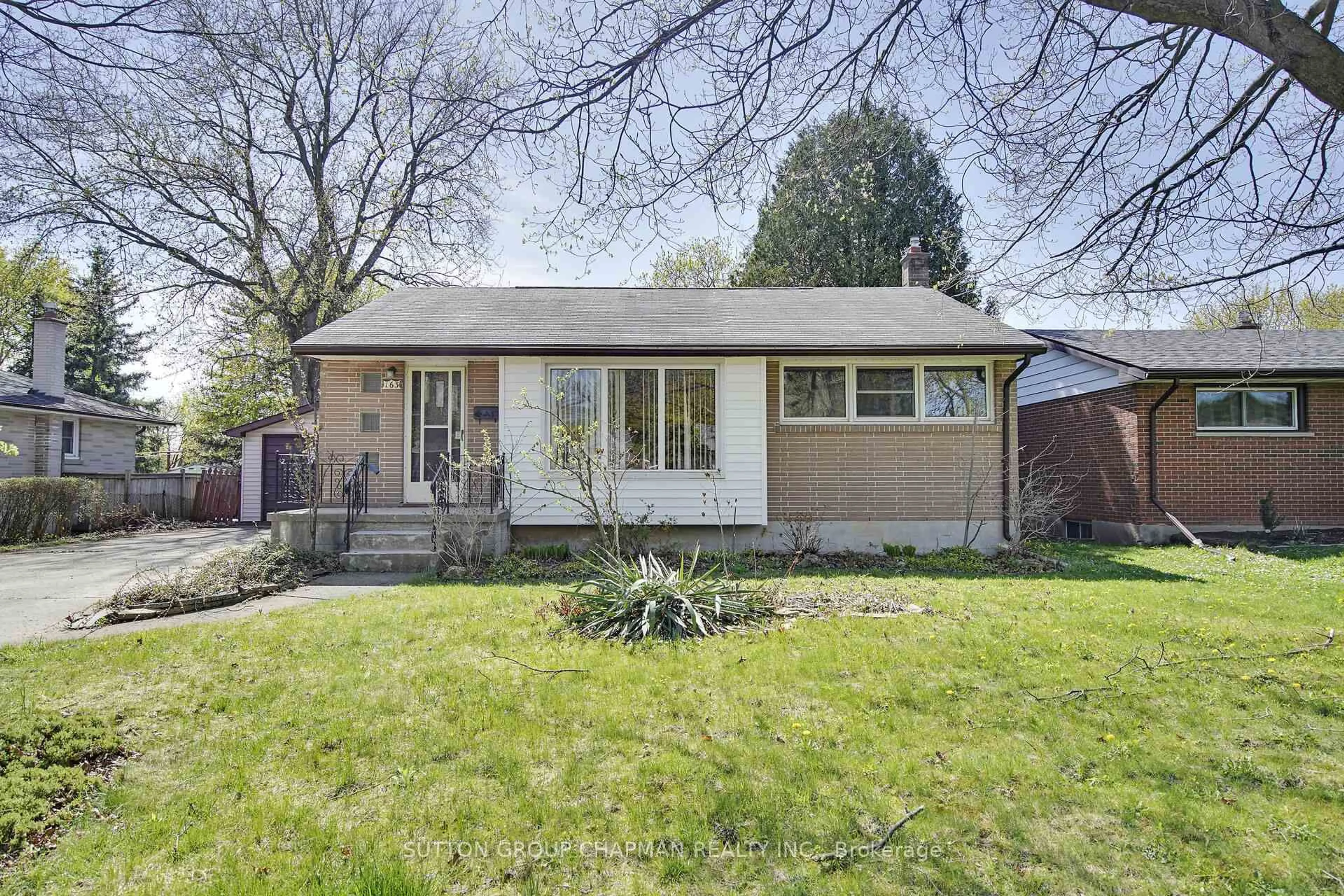 Unknown for 163 Bancroft Rd, London East Ontario N5V 1E1