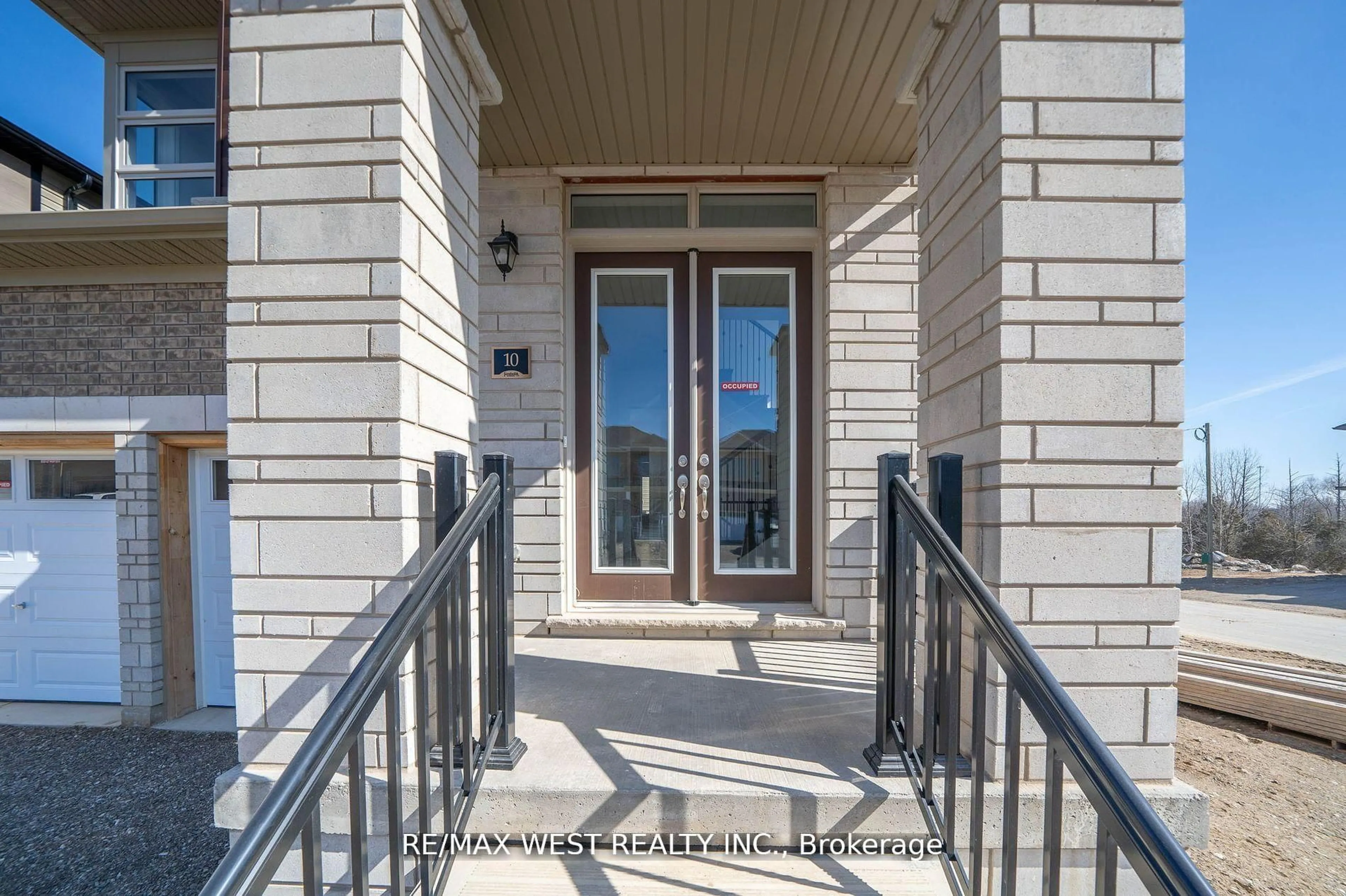 Indoor entryway for 10 Mears Rd, Brant Ontario N0E 1N0
