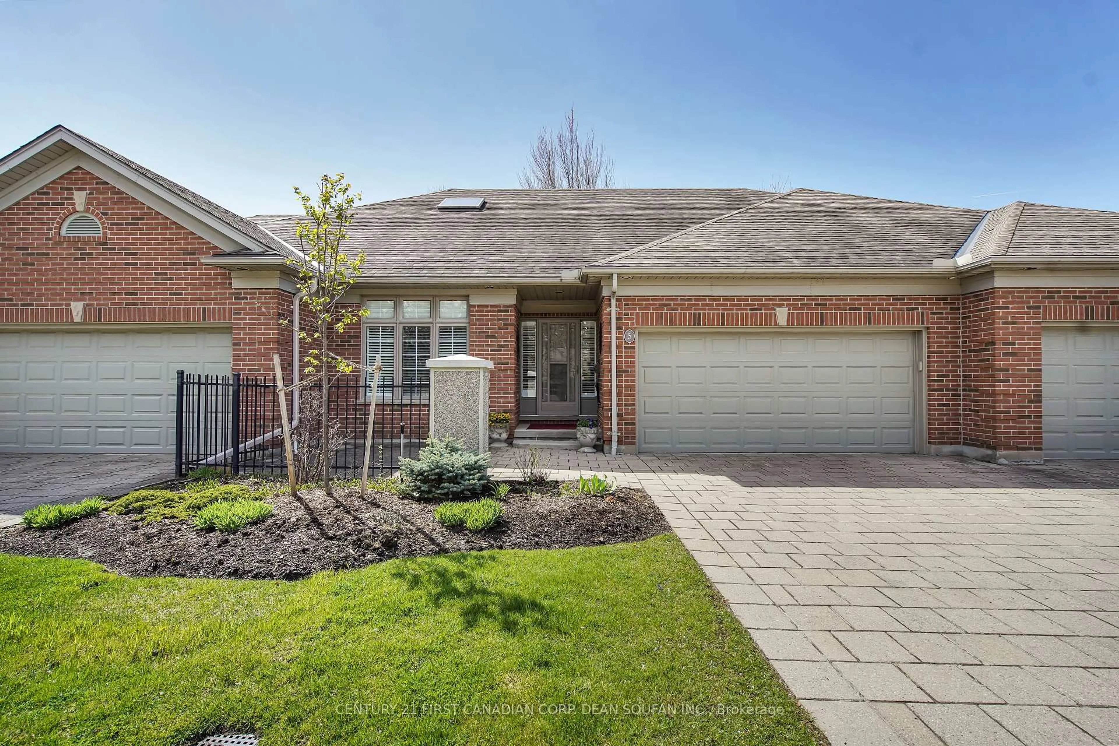 Home with brick exterior material, street for 500 Cranbrook Rd #5, London South Ontario N6K 4T3