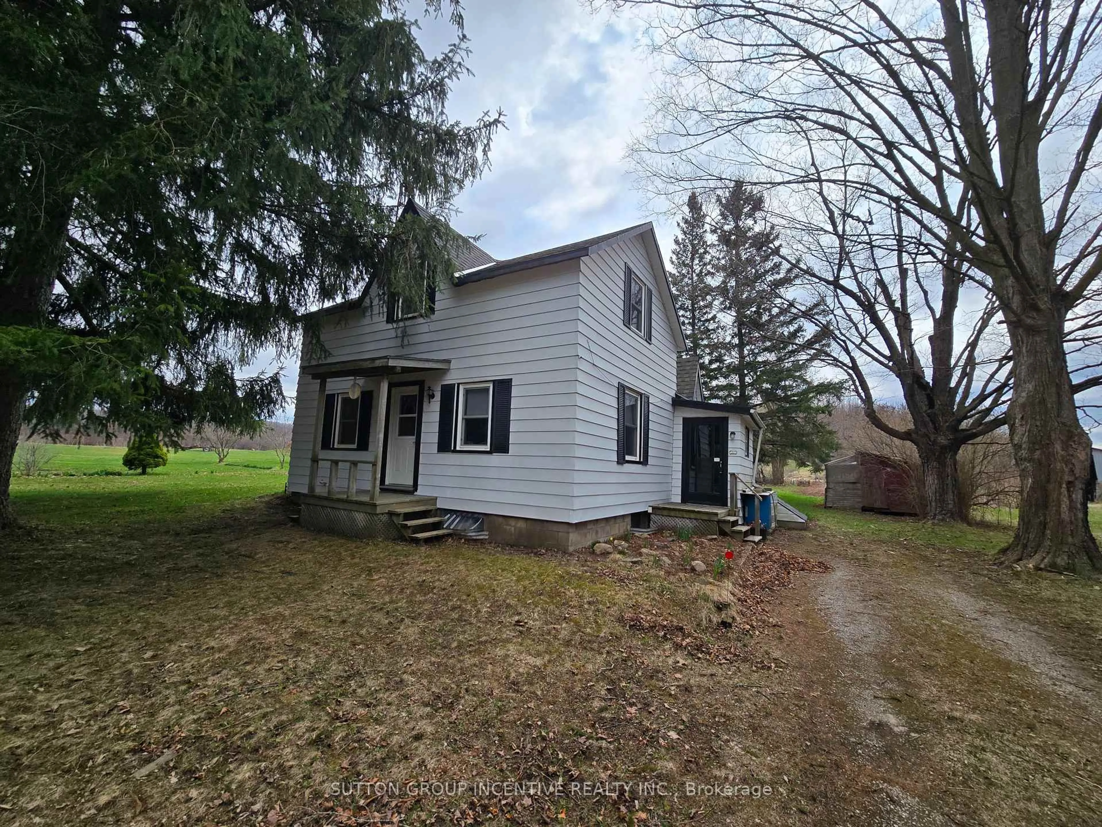 A pic from outside/outdoor area/front of a property/back of a property/a pic from drone, unknown for 106026 Sideroad 10 N/A, Meaford Ontario N4L 1W6