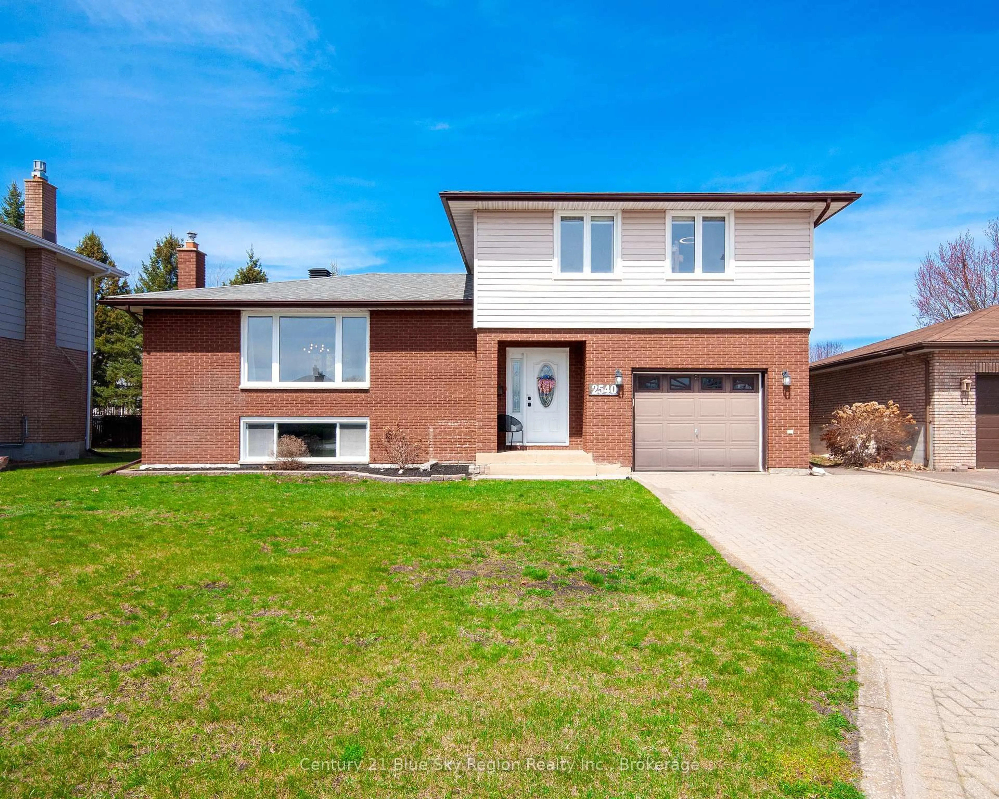 Home with brick exterior material, street for 2540 Alexander Rd, North Bay Ontario P1B 8A1