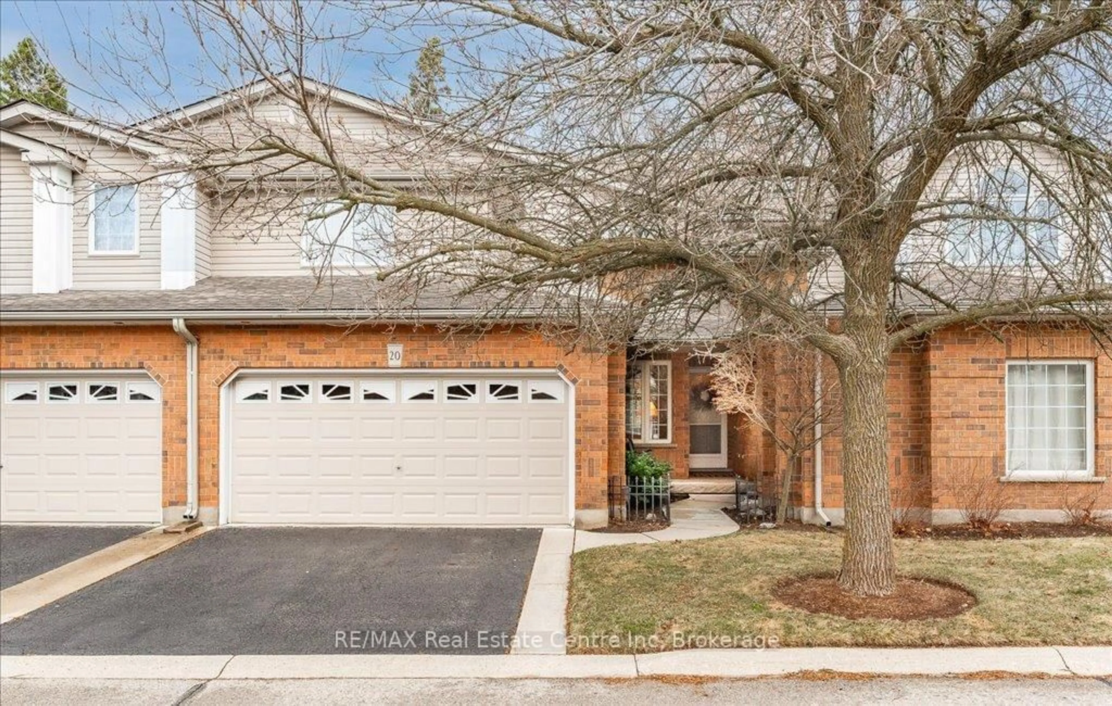 Home with brick exterior material, street for 784 Gordon St #20, Guelph Ontario N1G 5C8