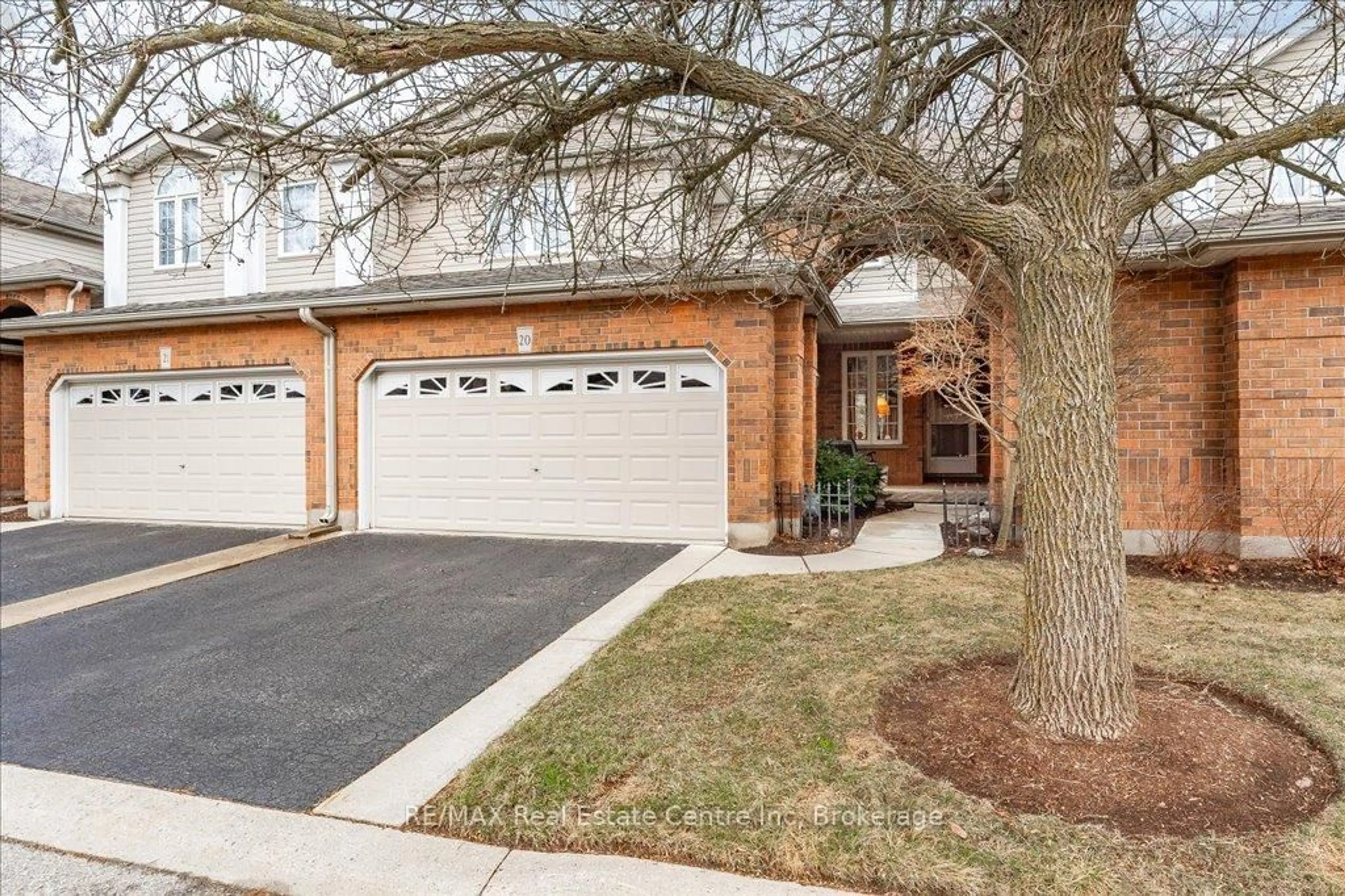 Home with brick exterior material, street for 784 Gordon St #20, Guelph Ontario N1G 5C8