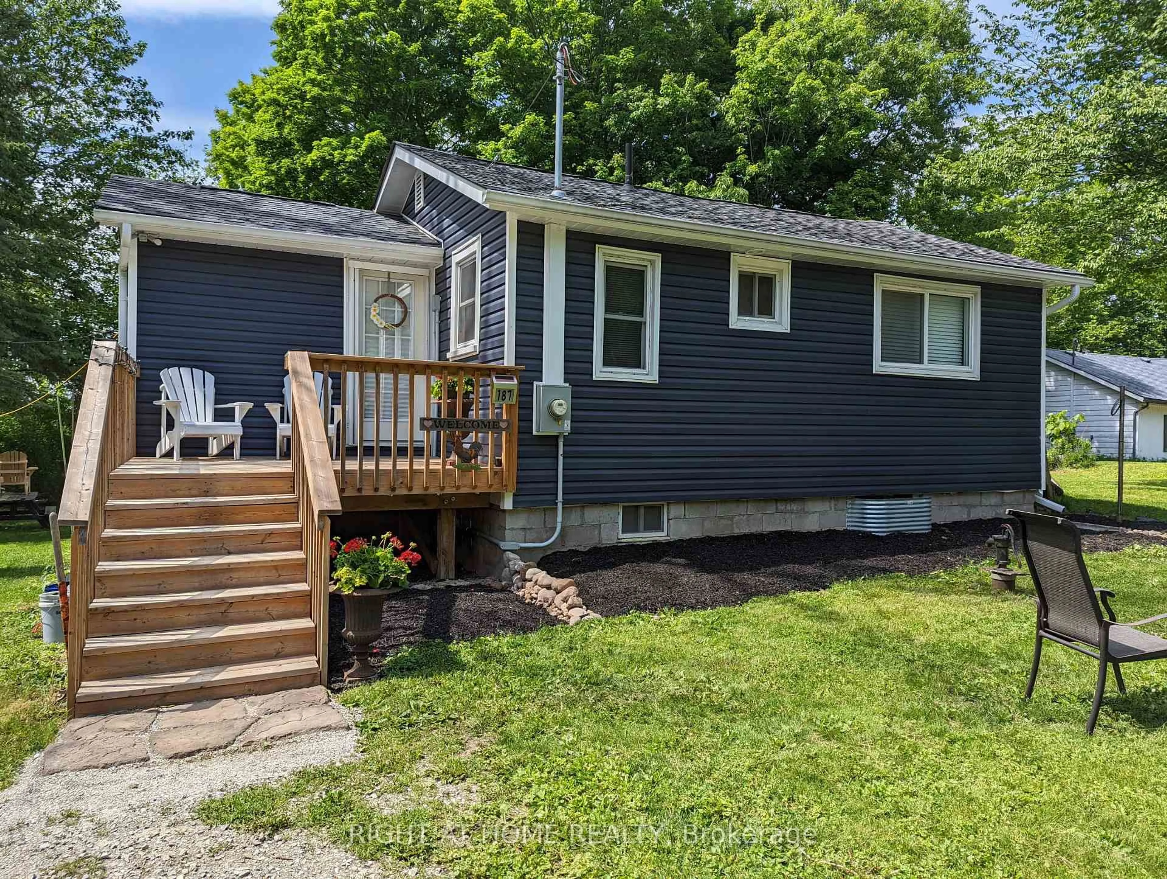 Home with vinyl exterior material, street for 187 Campbell Beach Rd, Kawartha Lakes Ontario L0K 1B0