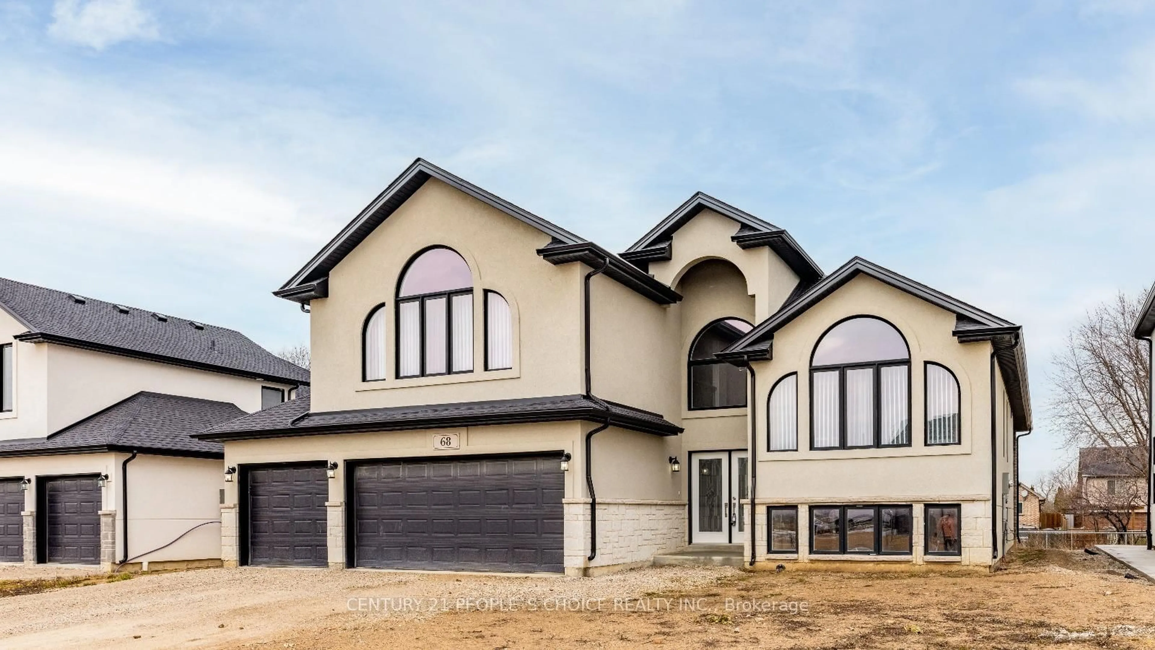 Home with vinyl exterior material, street for 68 Noble Crt, Amherstburg Ontario M9V 0G8