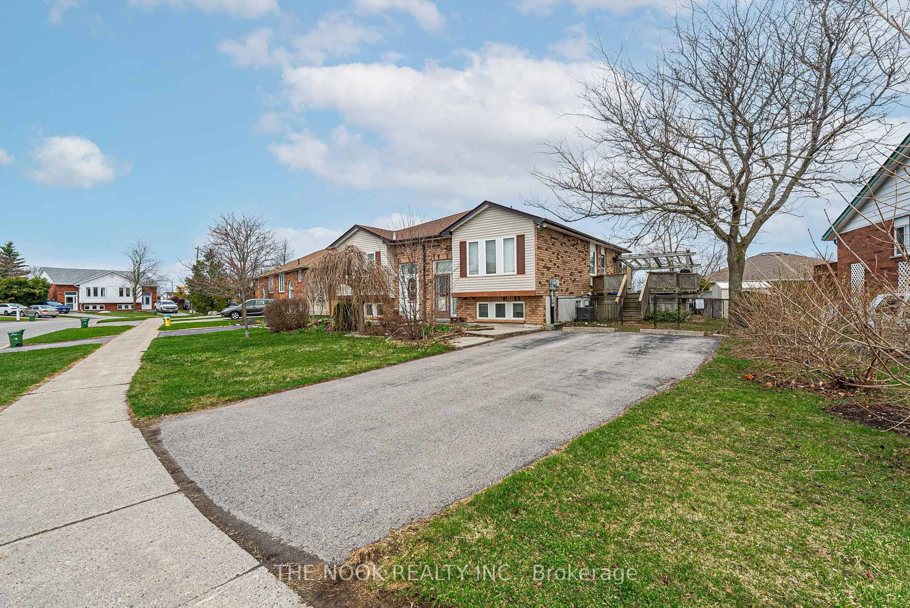 A pic from outside/outdoor area/front of a property/back of a property/a pic from drone, street for 16 Cottingham Cres, Kawartha Lakes Ontario K9V 1T9