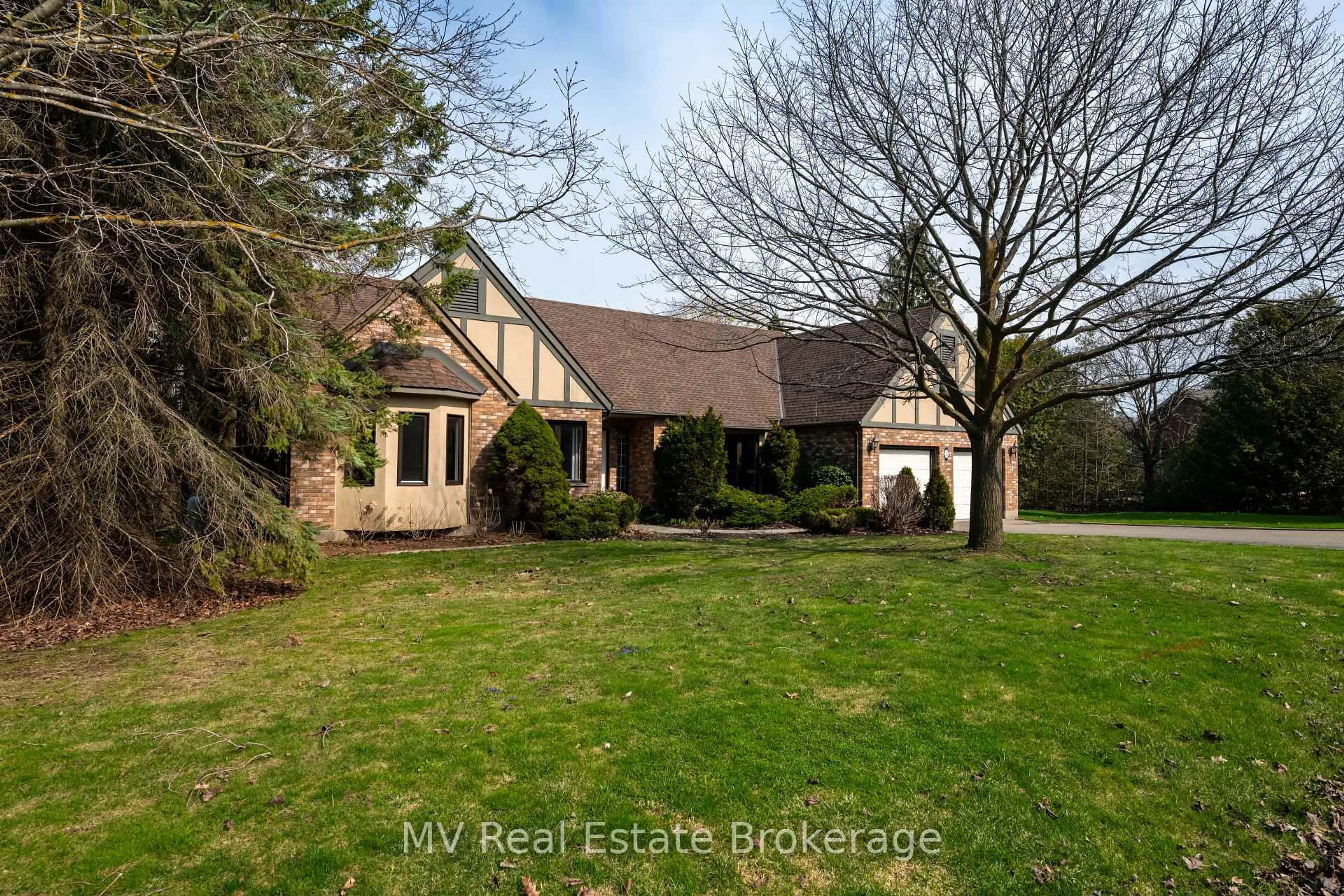 A pic from outside/outdoor area/front of a property/back of a property/a pic from drone, street for 5 Amalia Cres, Centre Wellington Ontario N0B 1J0