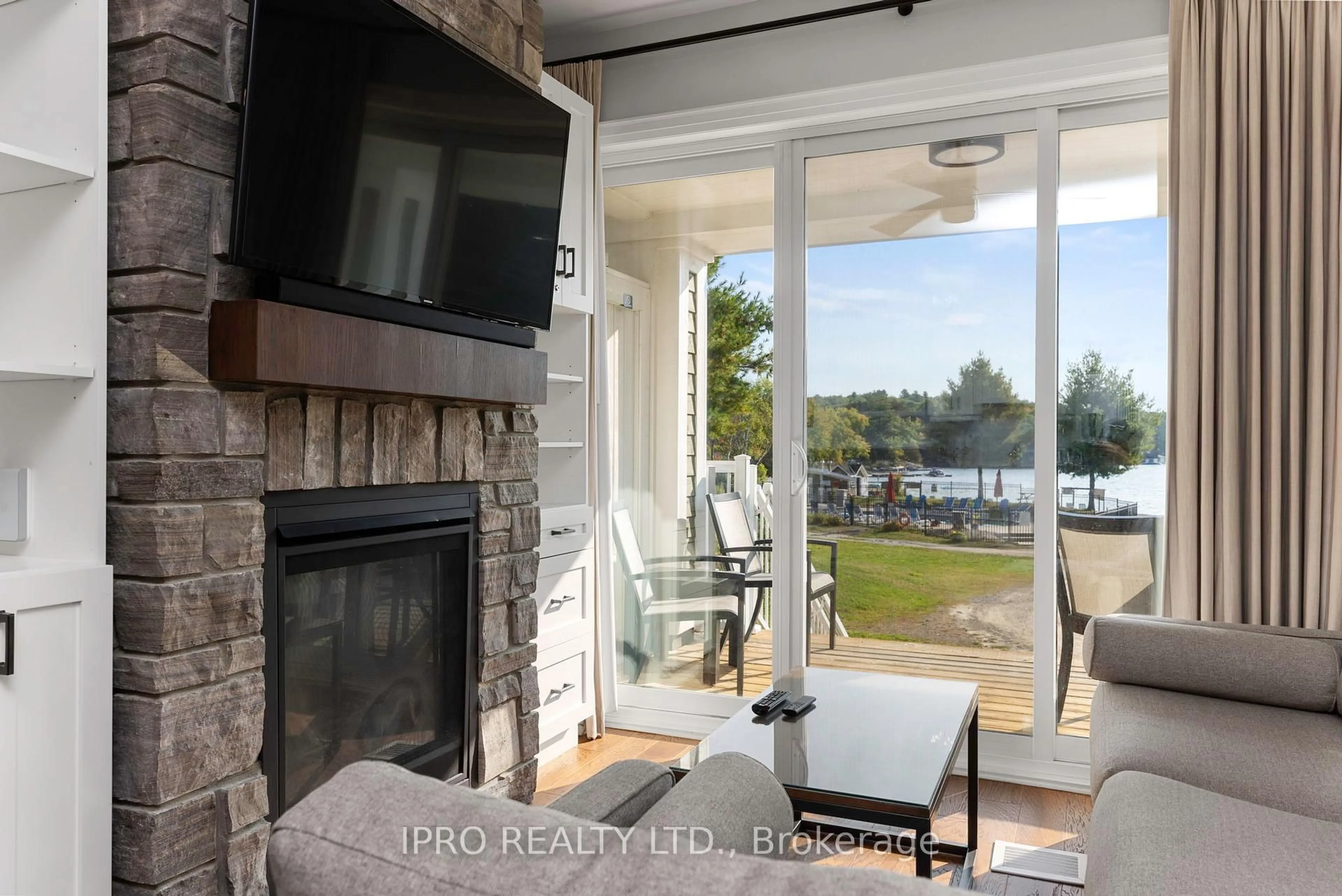 Patio, water/lake/river/ocean view for 1869 muskoka rd 118 west Rd #16, Bracebridge Ontario P1L 1X1
