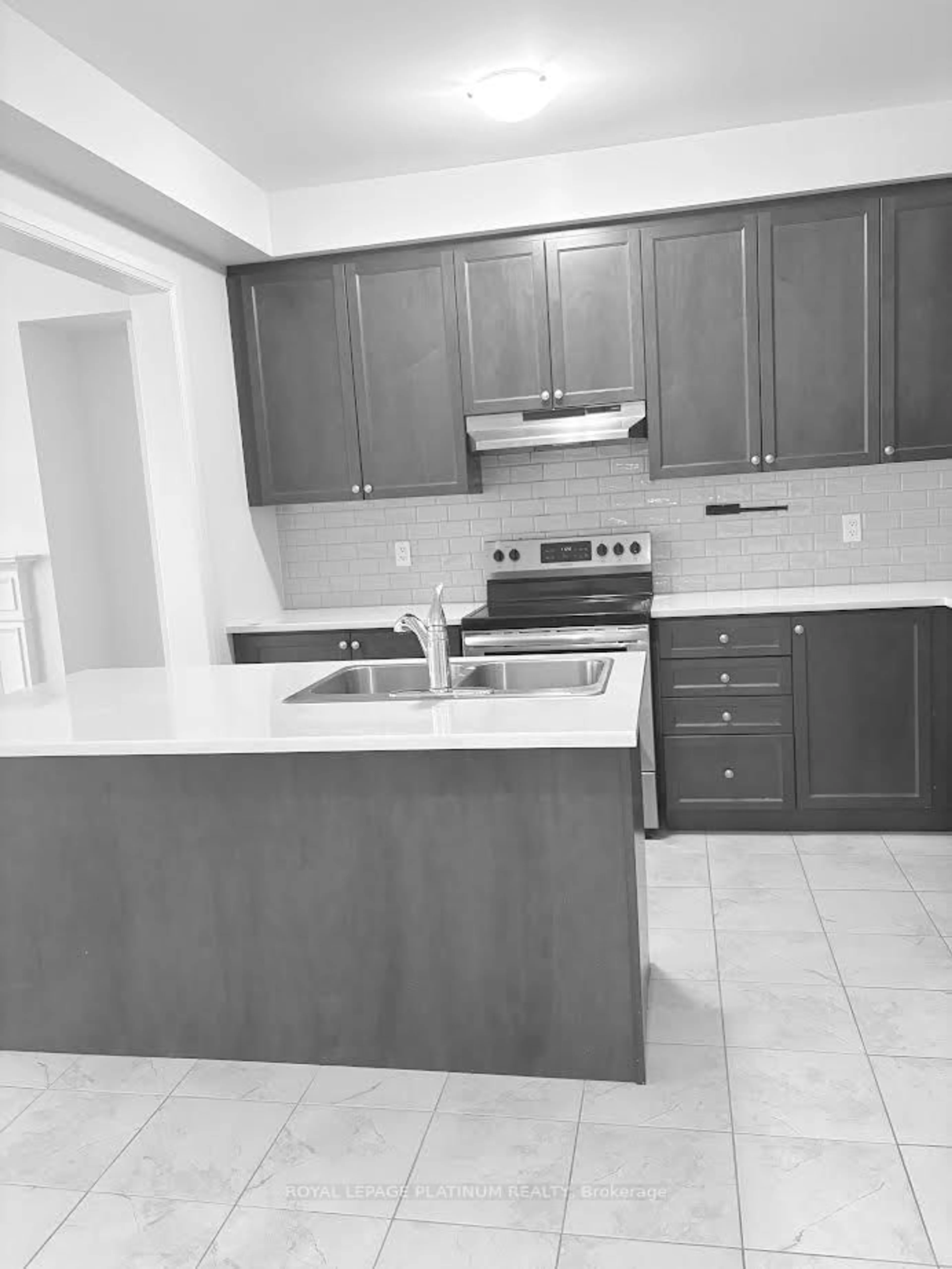 Standard kitchen, unknown for 846 Sobeski Ave, Woodstock Ontario N4T 0P2