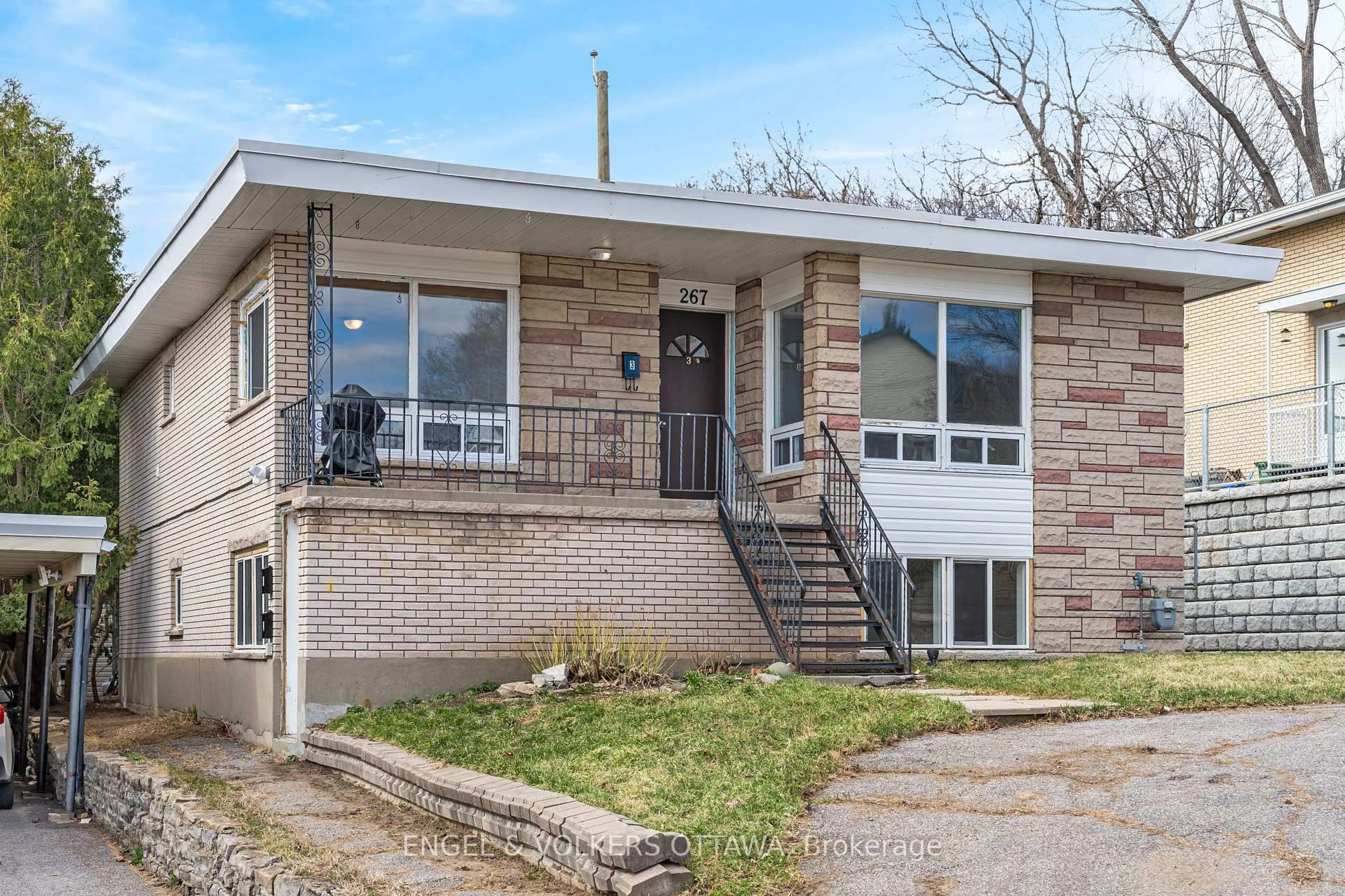 Home with brick exterior material, street for 267 MICHEL Circ, Ottawa Ontario K1L 7P4