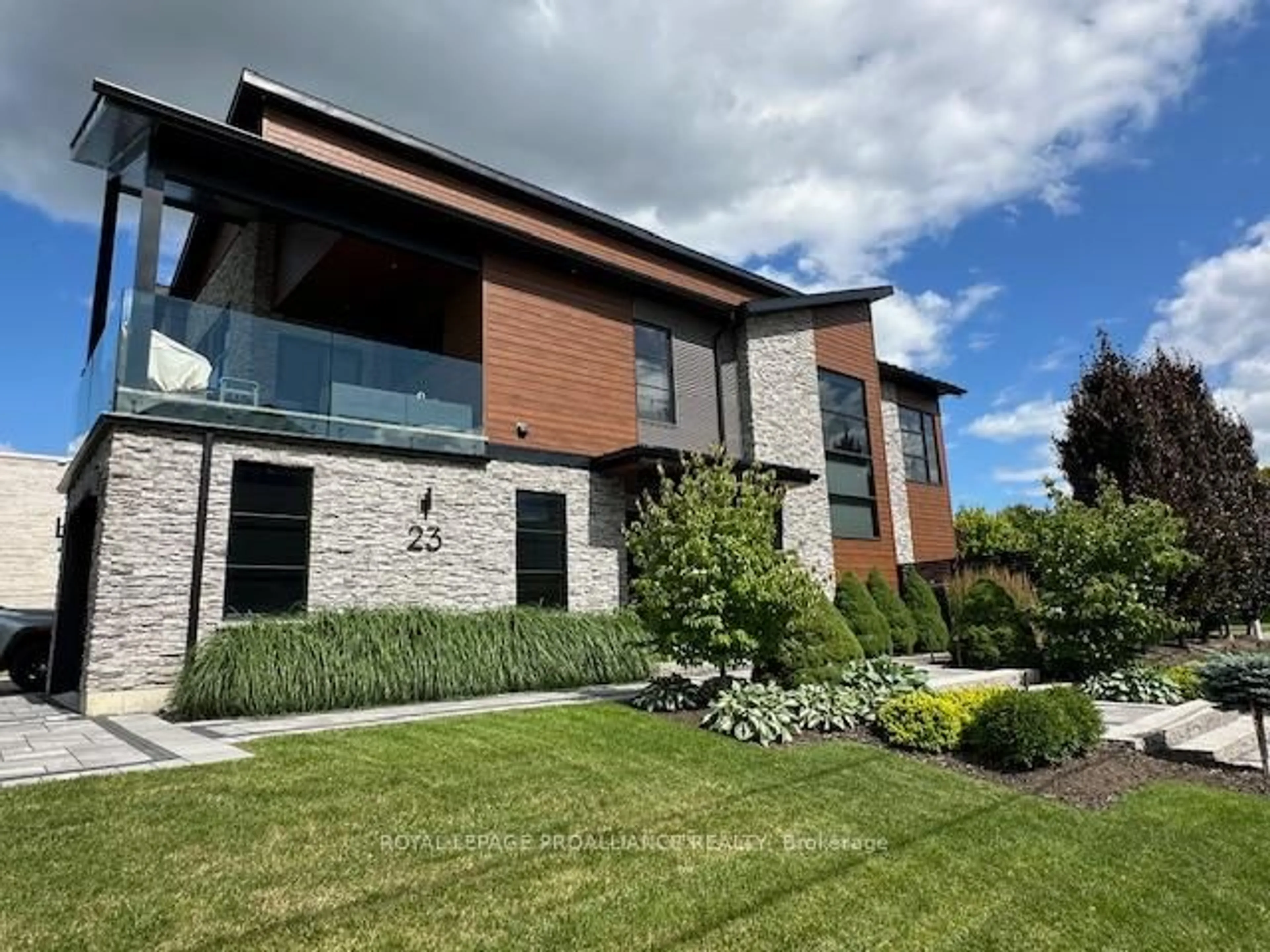 Home with brick exterior material, building for 23 South Church St, Belleville Ontario K8N 0C3