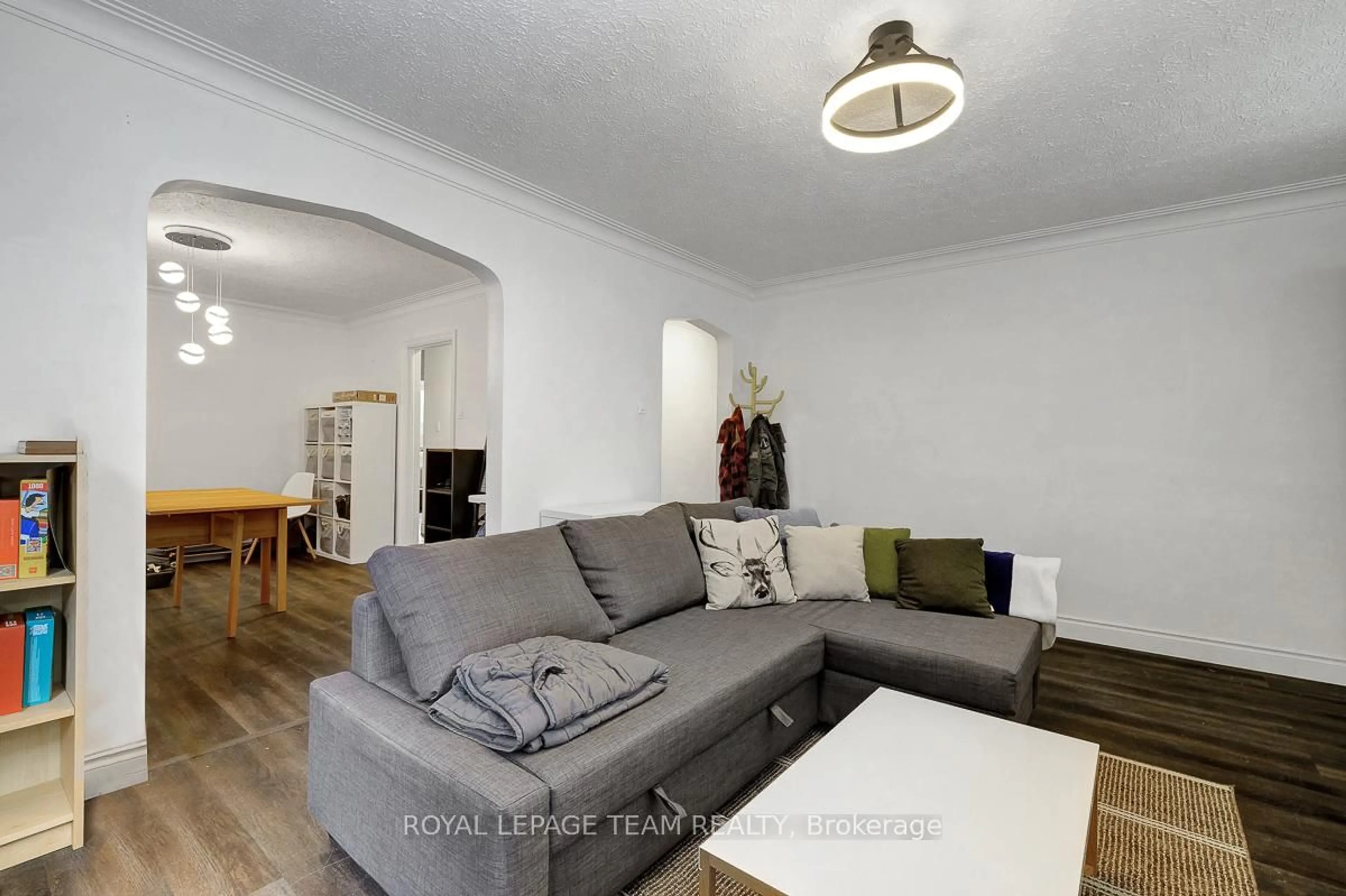 Living room with furniture, unknown for 383 Main St, Ottawa Ontario K1S 1E2