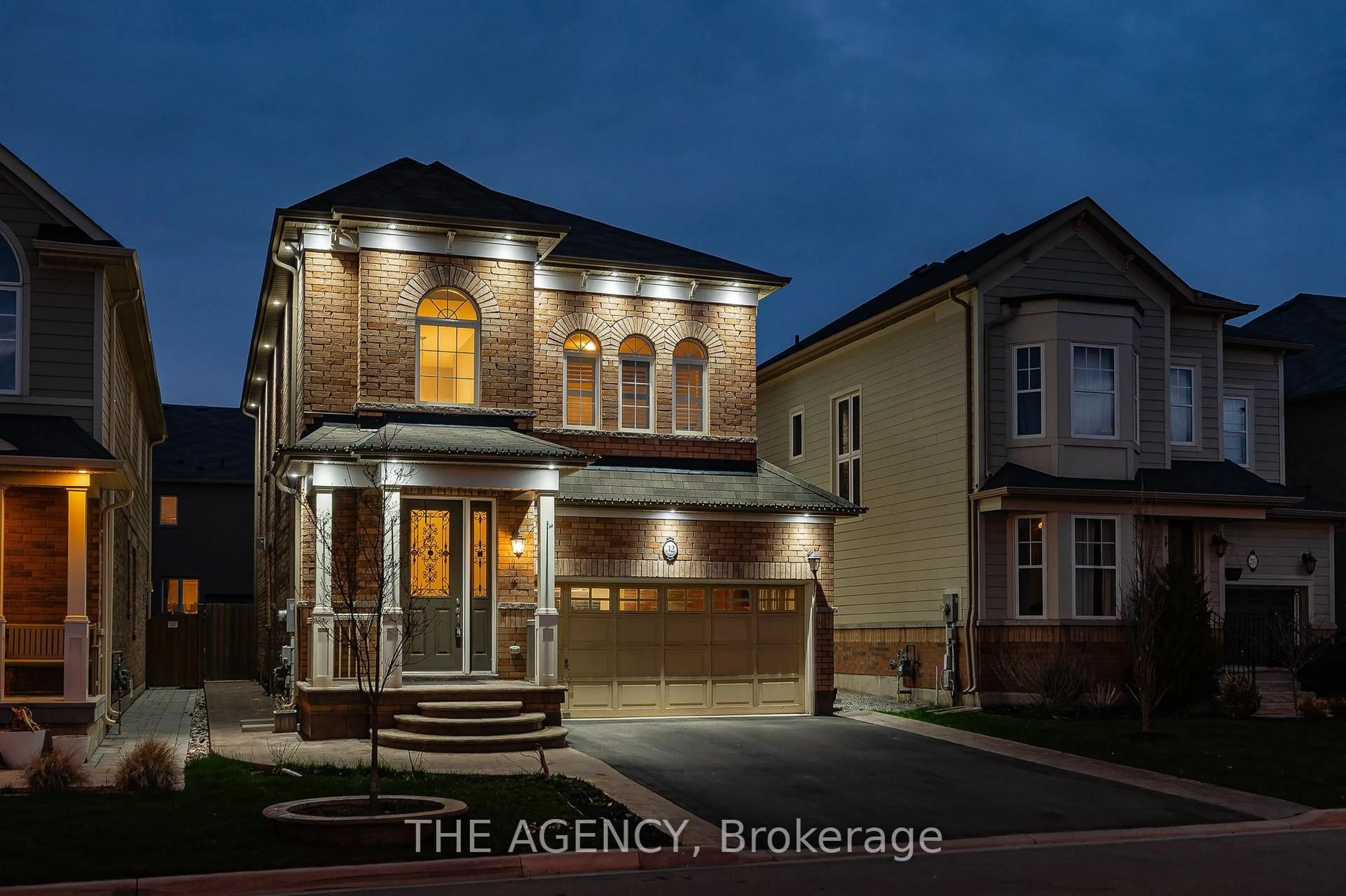 Home with brick exterior material, street for 32 Babcock St, Hamilton Ontario L8B 0S5